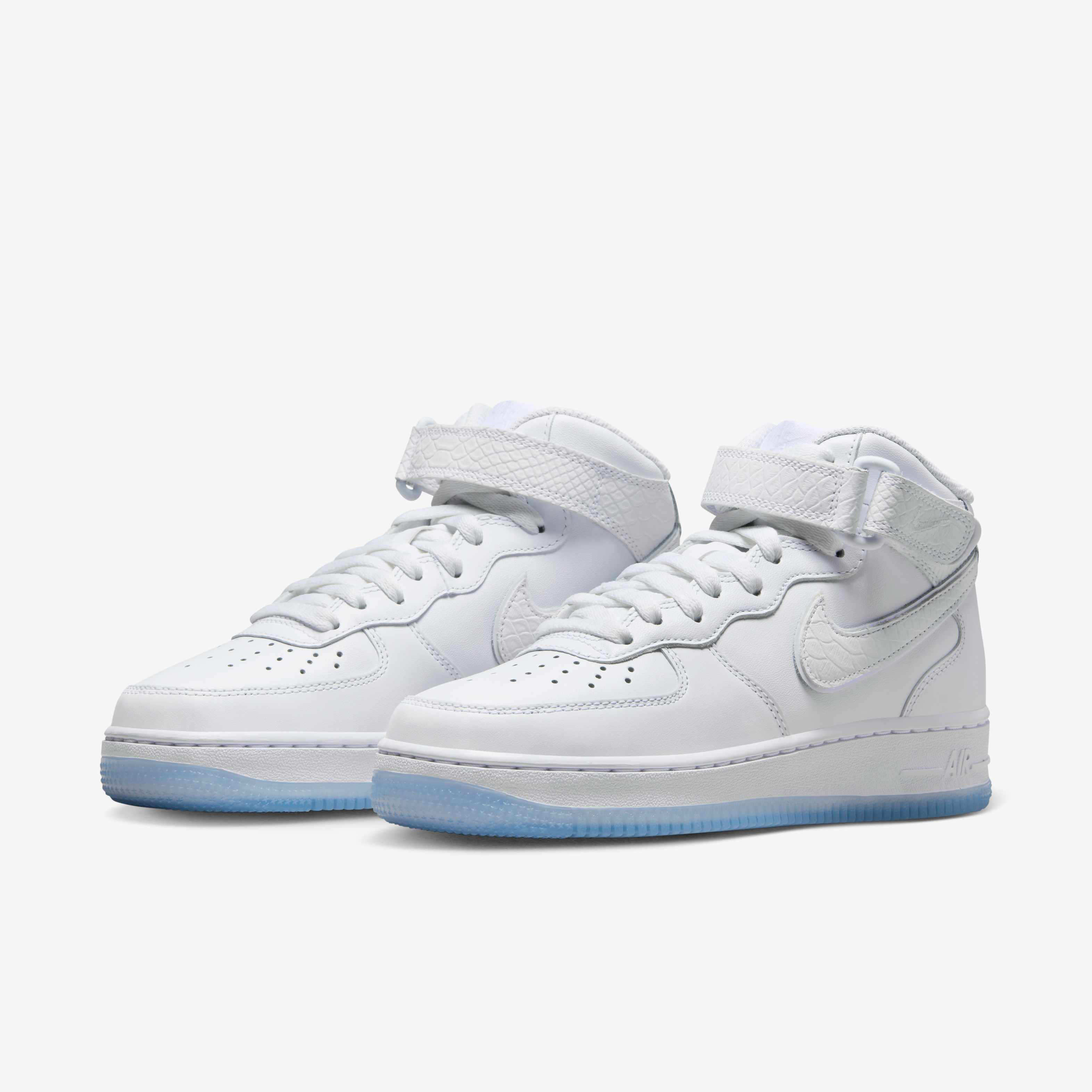 Nike Air Force 1 Mid image number 5