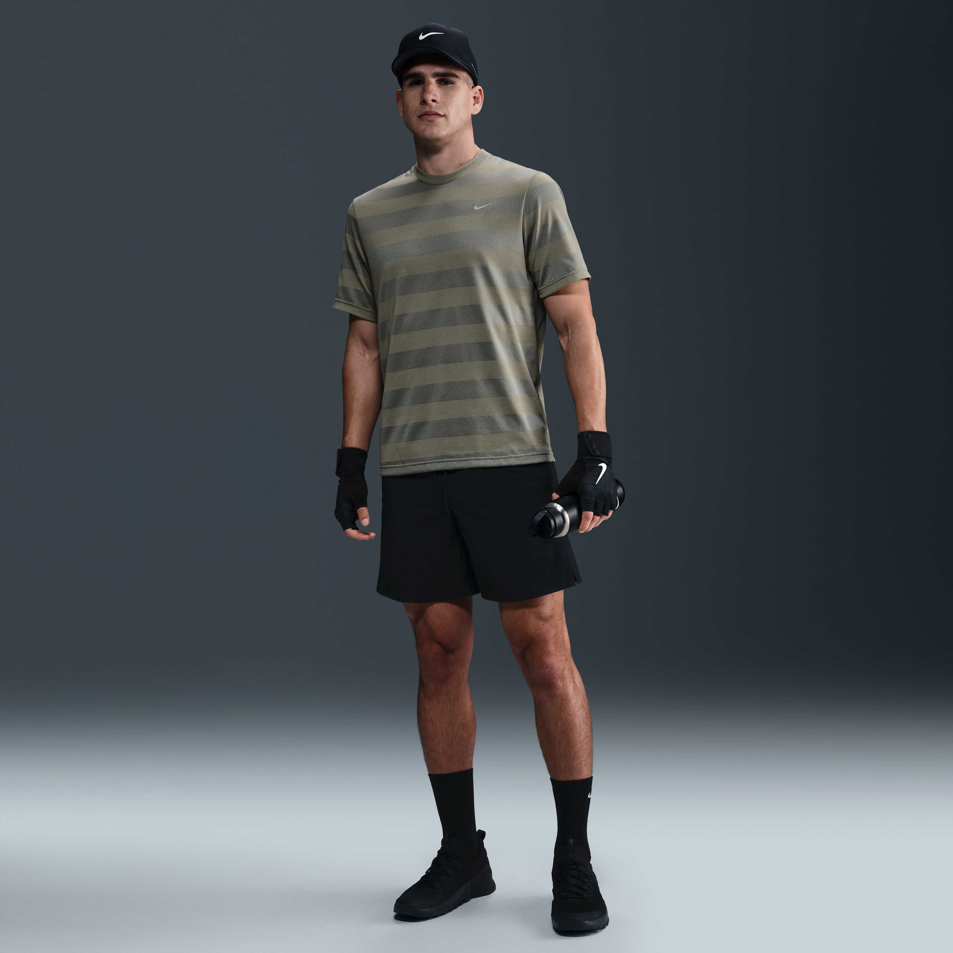 Nike Primary image number 3