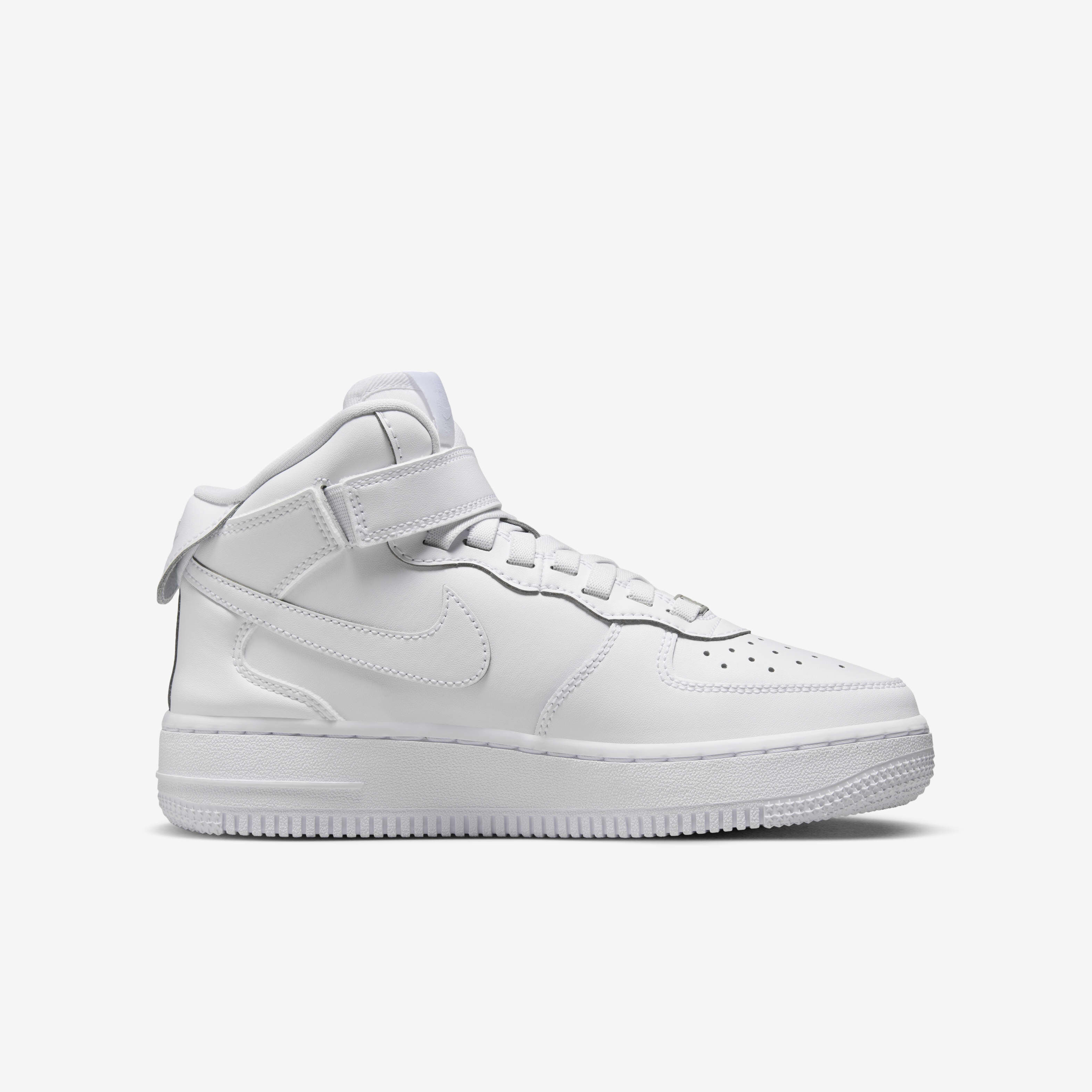 Nike Air Force 1 Mid EasyOn image number 2