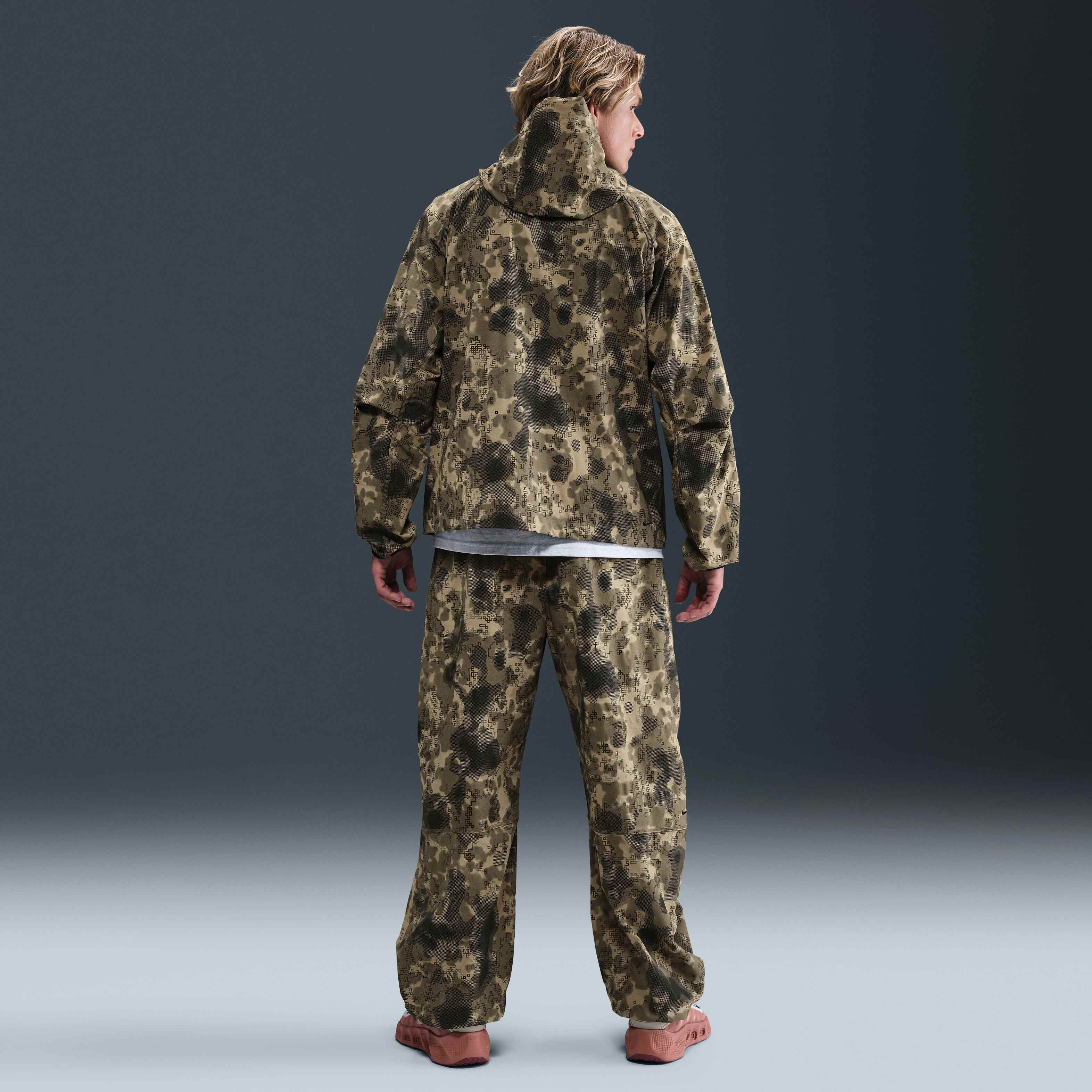 نايكي تك image number 3