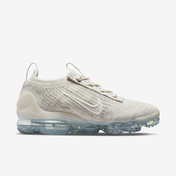 Nike Air VaporMax 2021 Flyknit image number 3 Nike Air VaporMax 2021 Flyknit image number 3