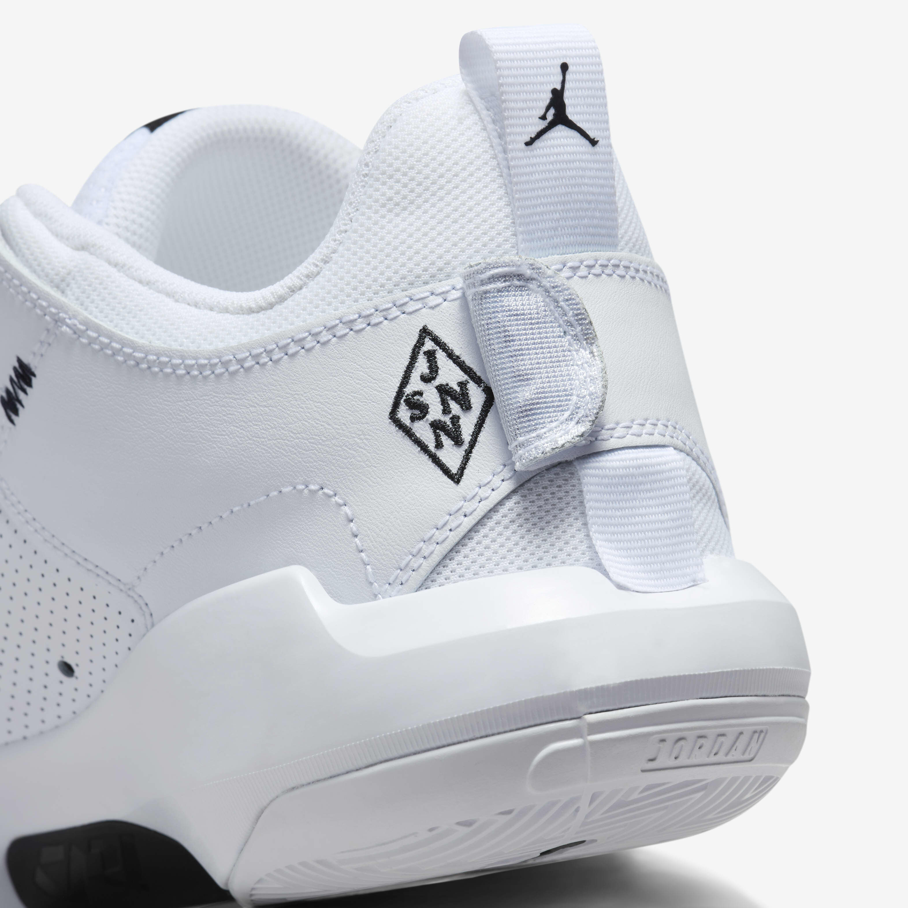 Nike jordan basket ball shoes shop