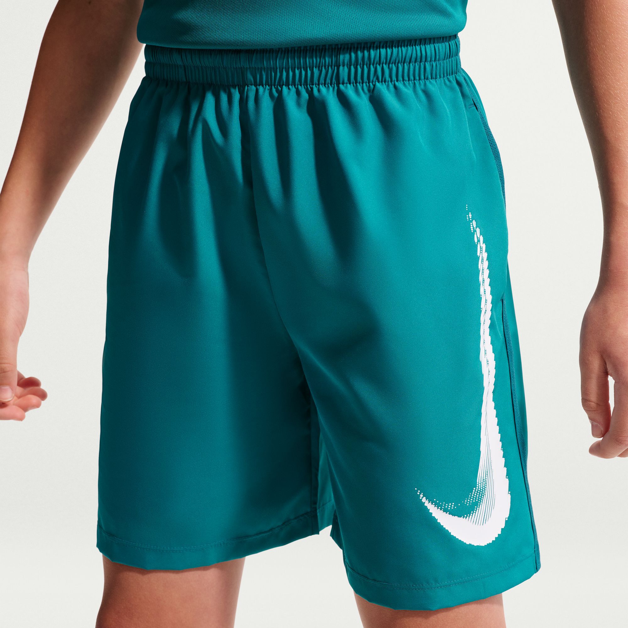 Nike Multi Refresh image number 3