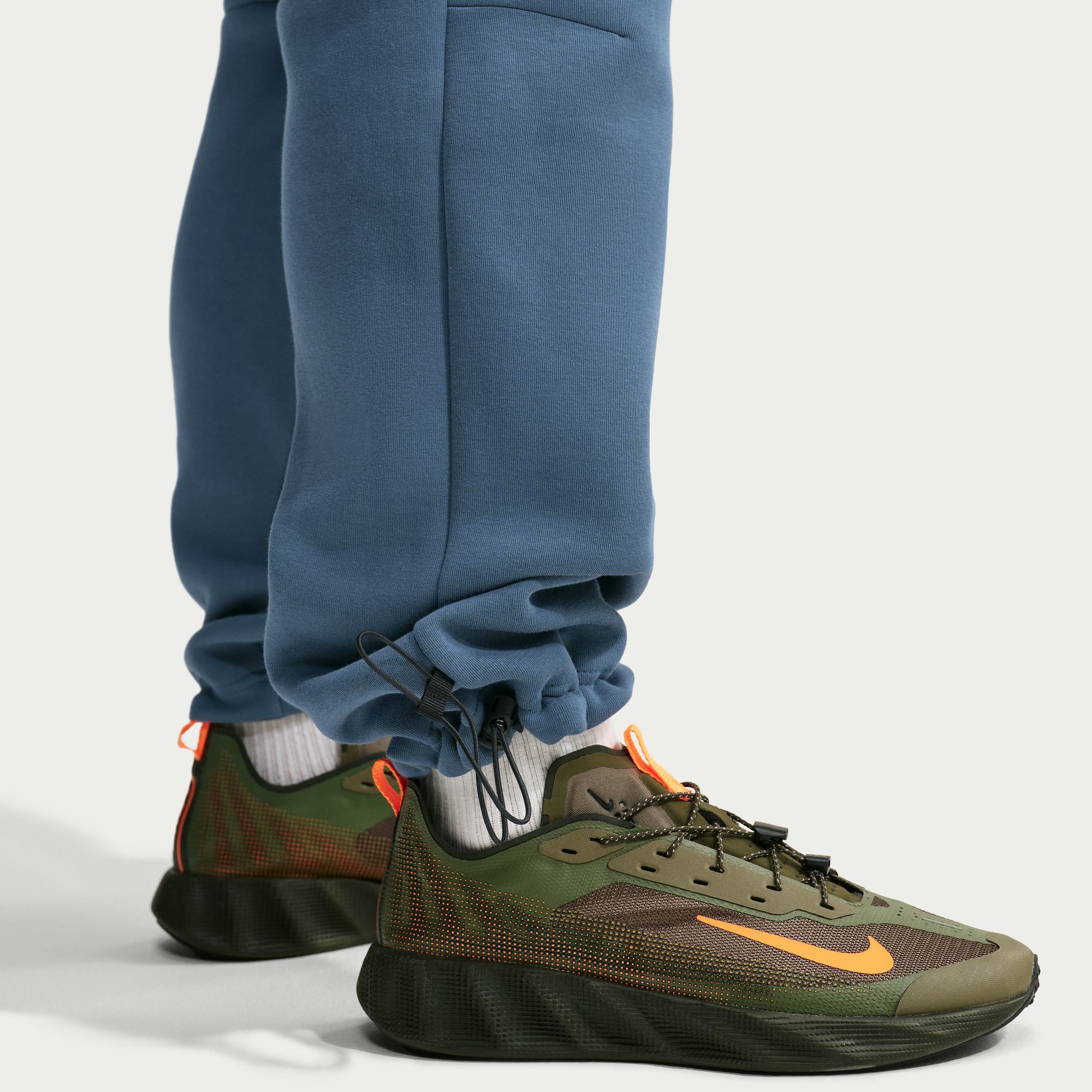 Nike Tech image number 5