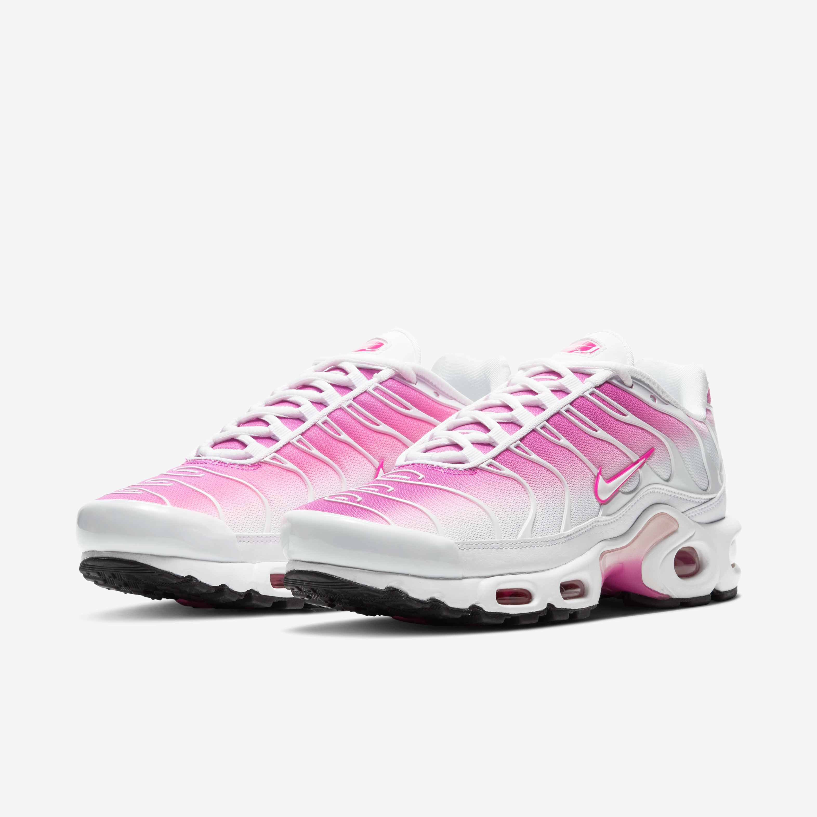 Nike Air Max Plus image number 4
