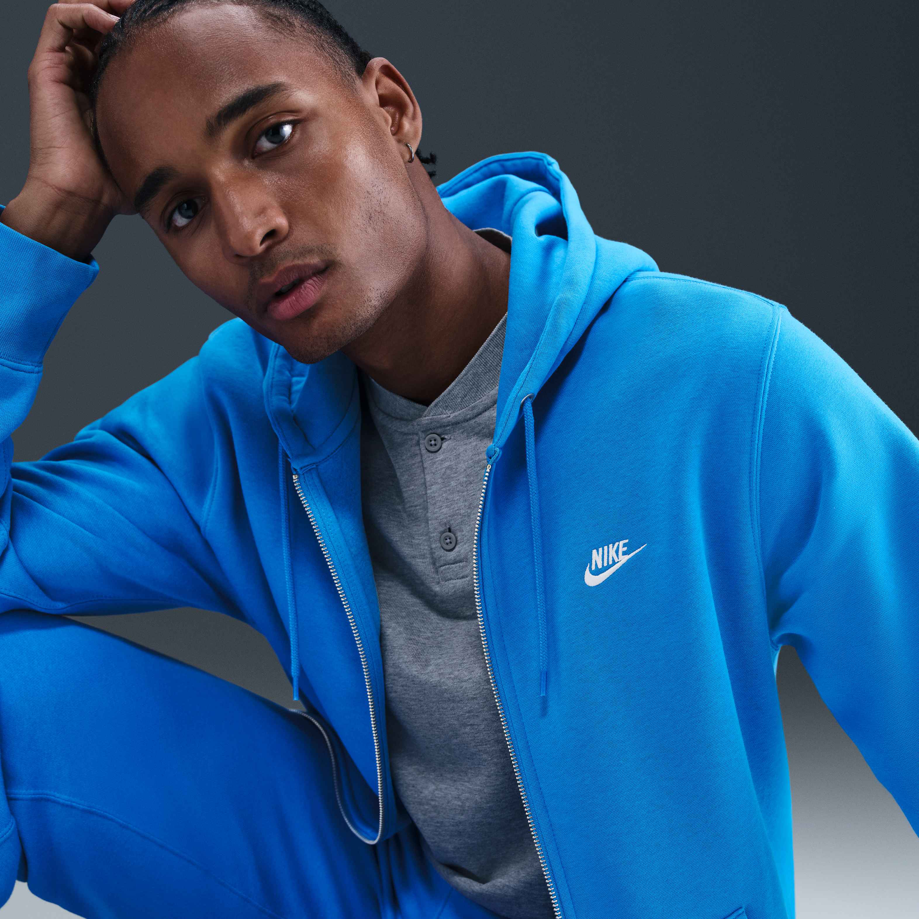 Nike Club image number 2