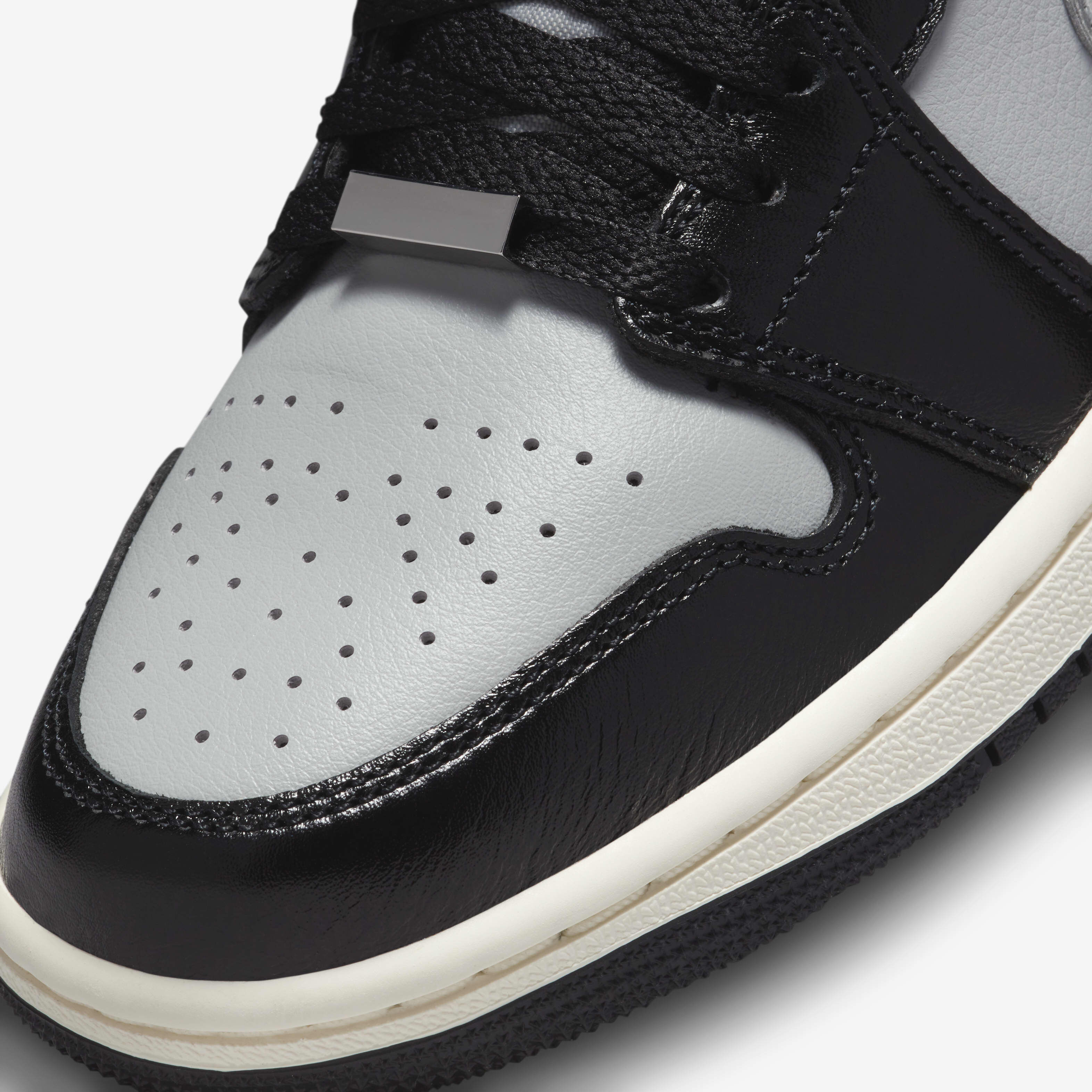 Air Jordan 1 Mid SE image number 6