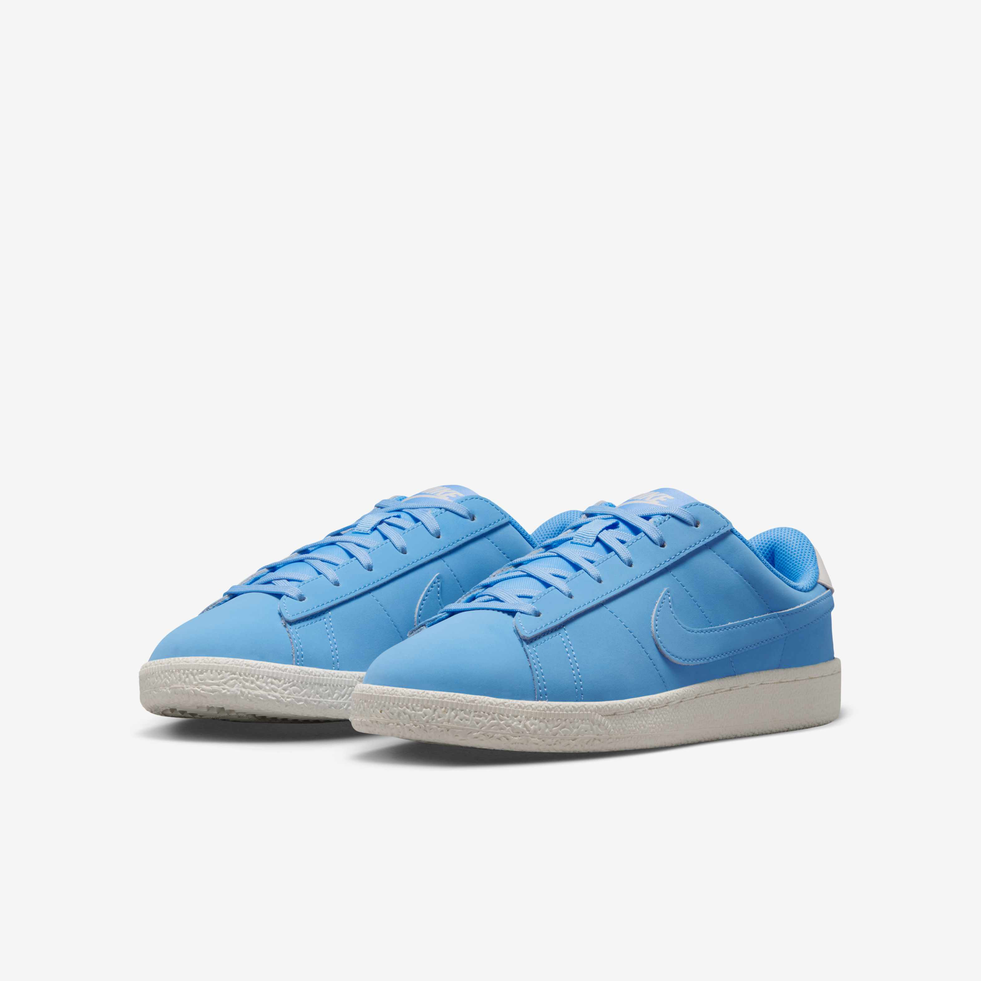 Nike Tennis Classic image number 4