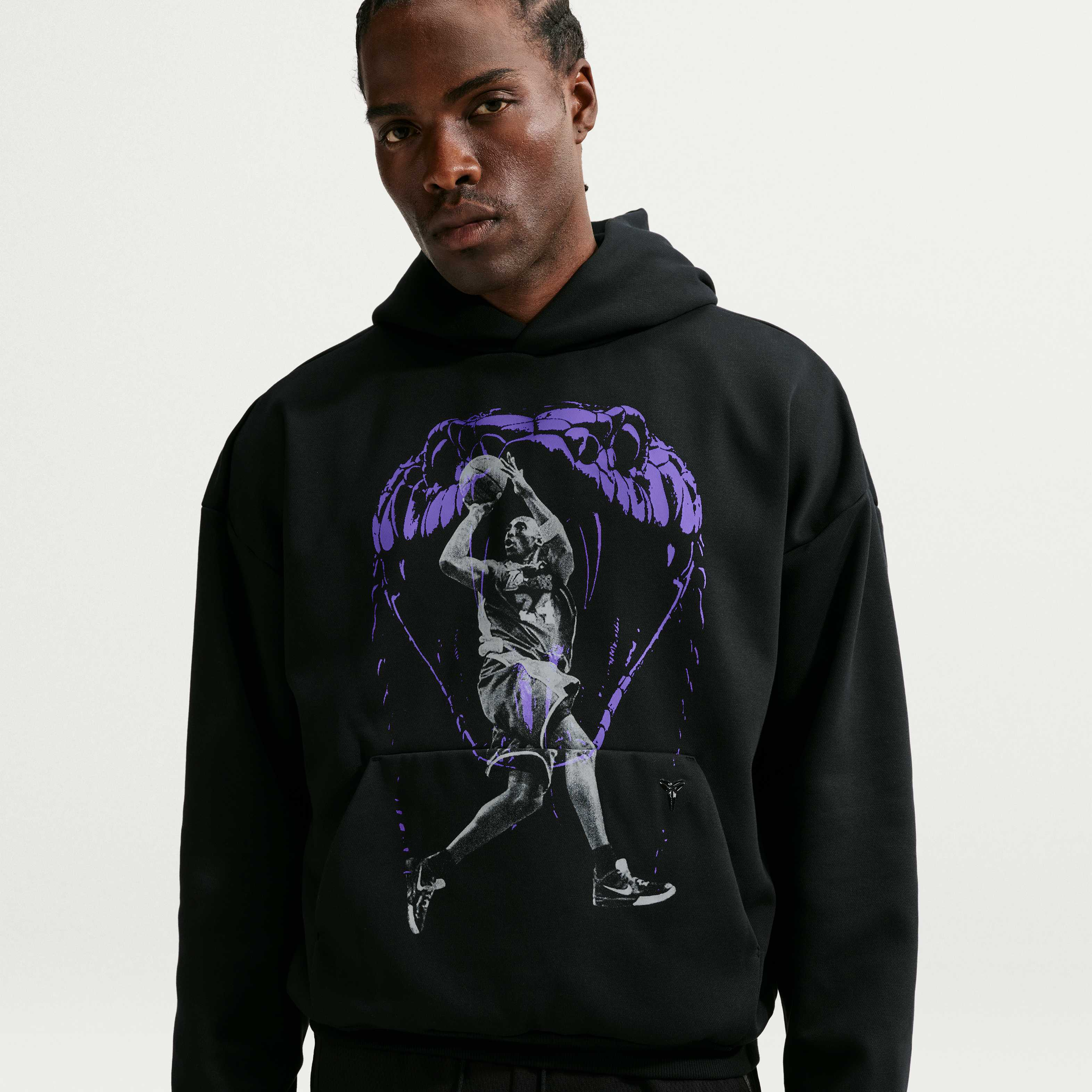 Kobe Nike Standard Issue image number 0