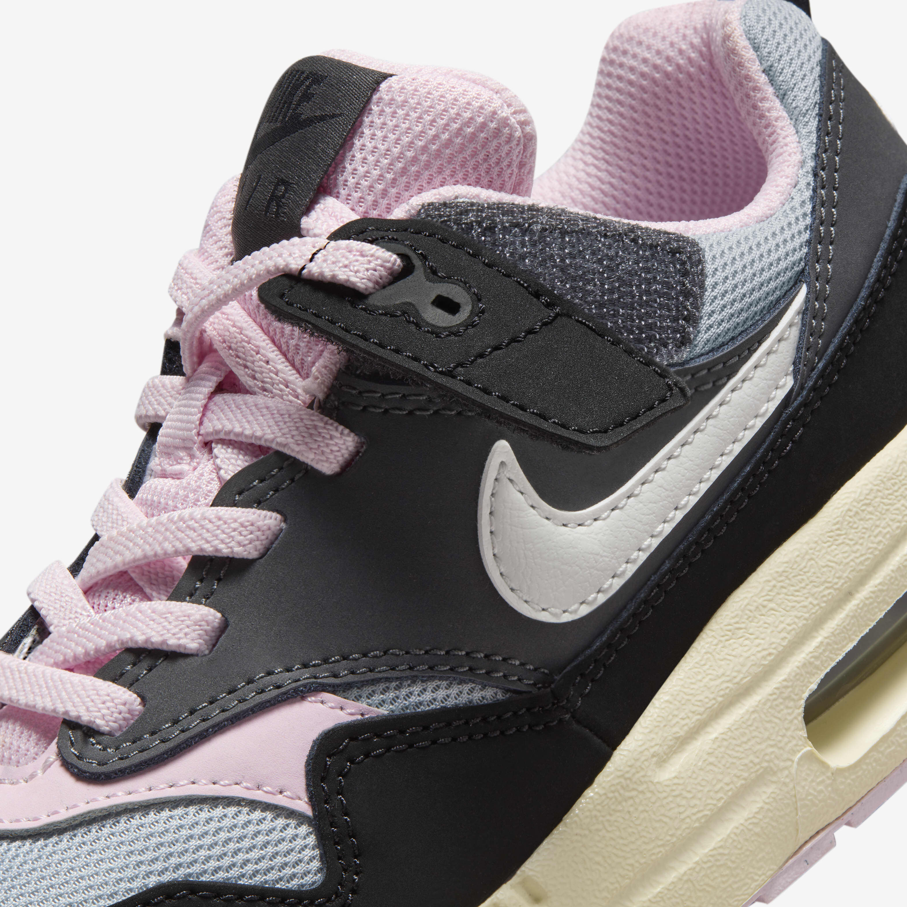 Nike Air Max 1 EasyOn image number 8