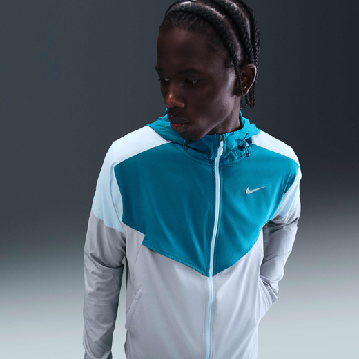 Nike Impossibly Light Windrunner