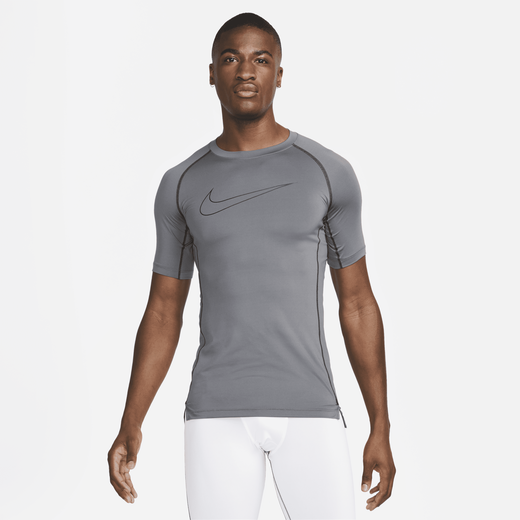 Layers Of Sport Compression Base Layer in Dubai UAE. Nike AE