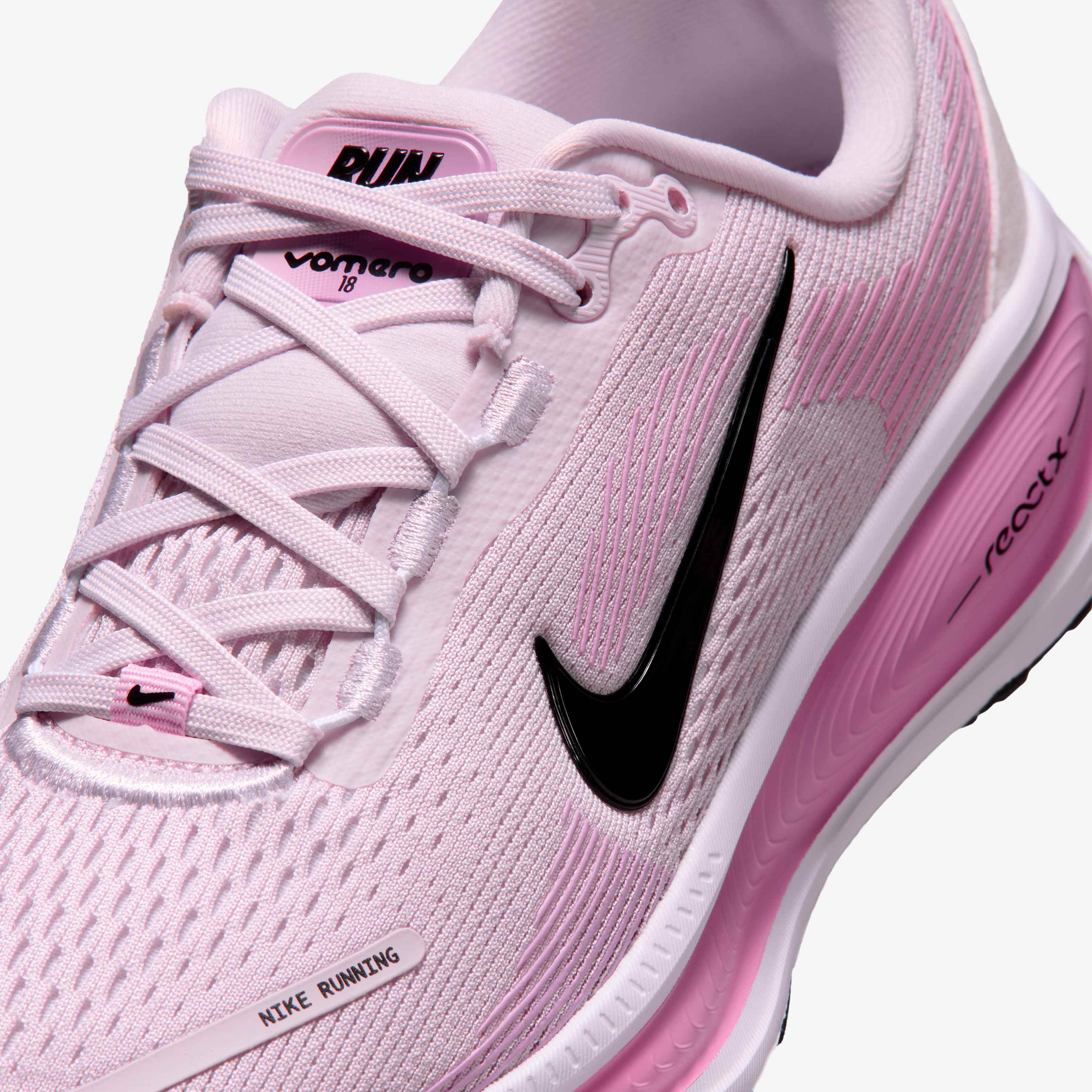 Nike Vomero 18 image number 6