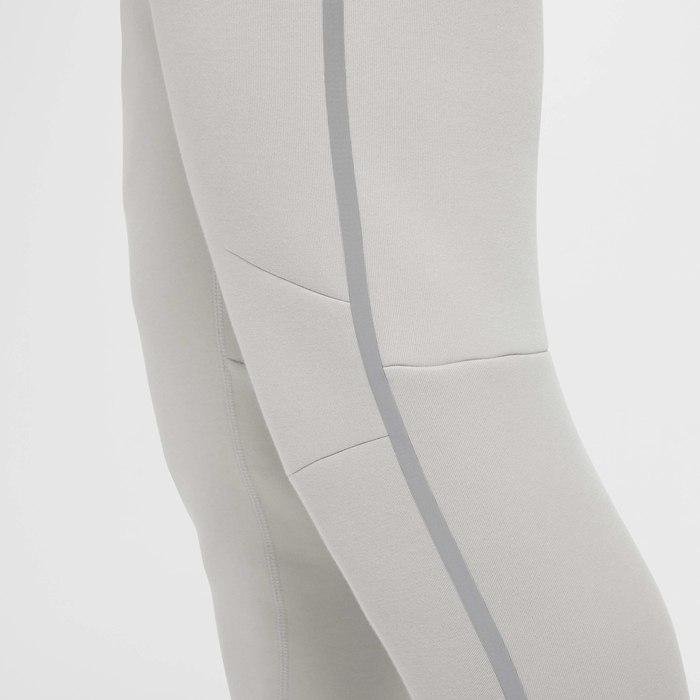 نايكي تك image number 4 نايكي تك image number 4