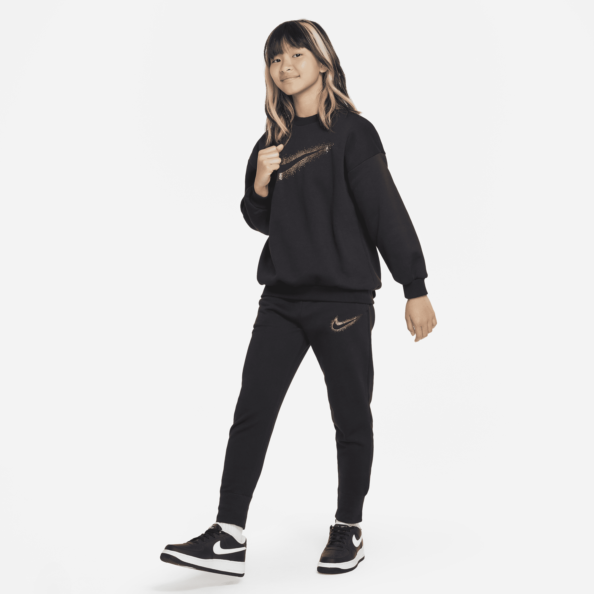 Shop Sportswear Older Kids Girls Fleece Trousers Nike UAE