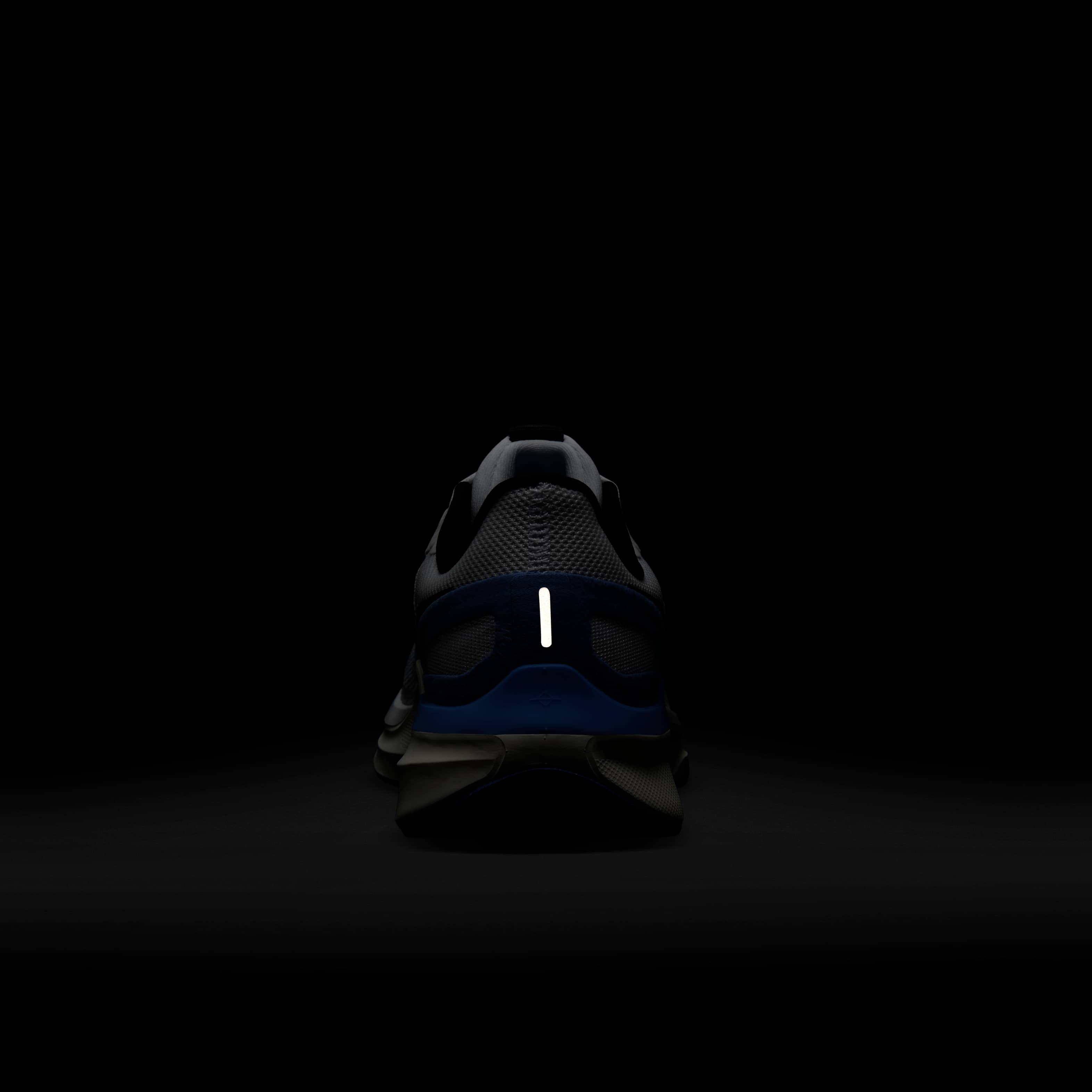 Nike Structure 25 image number 8