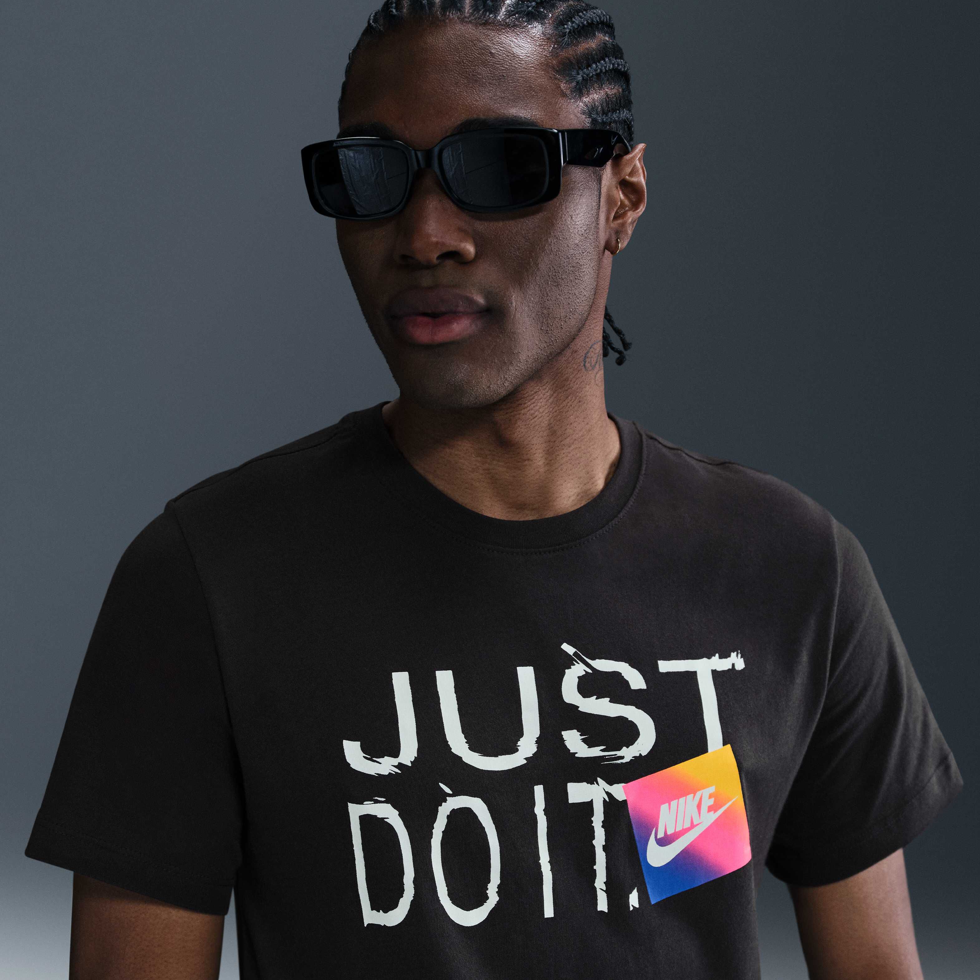 Nike Sportswear image number 0