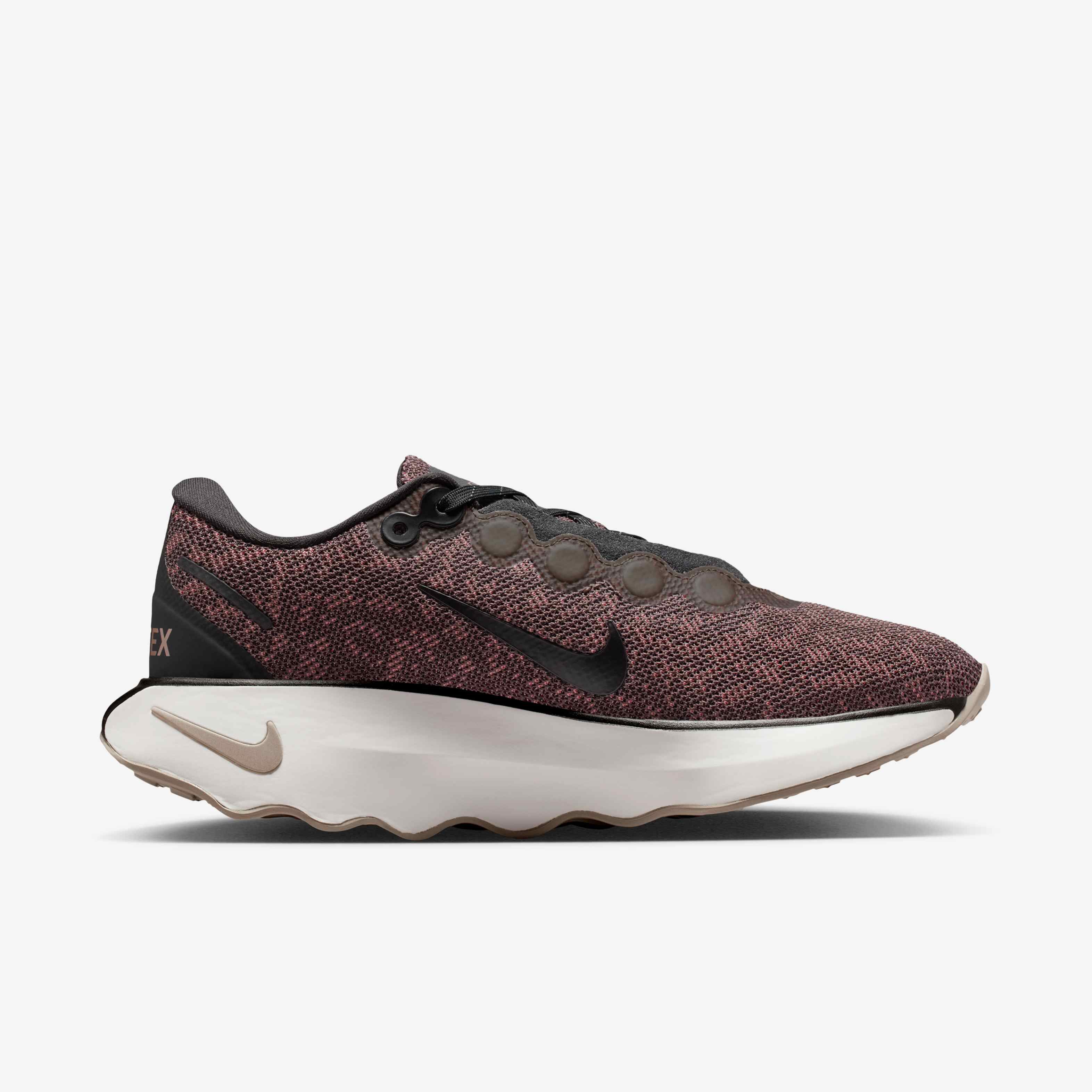 نايكي موتيفا جور-تكس image number 2