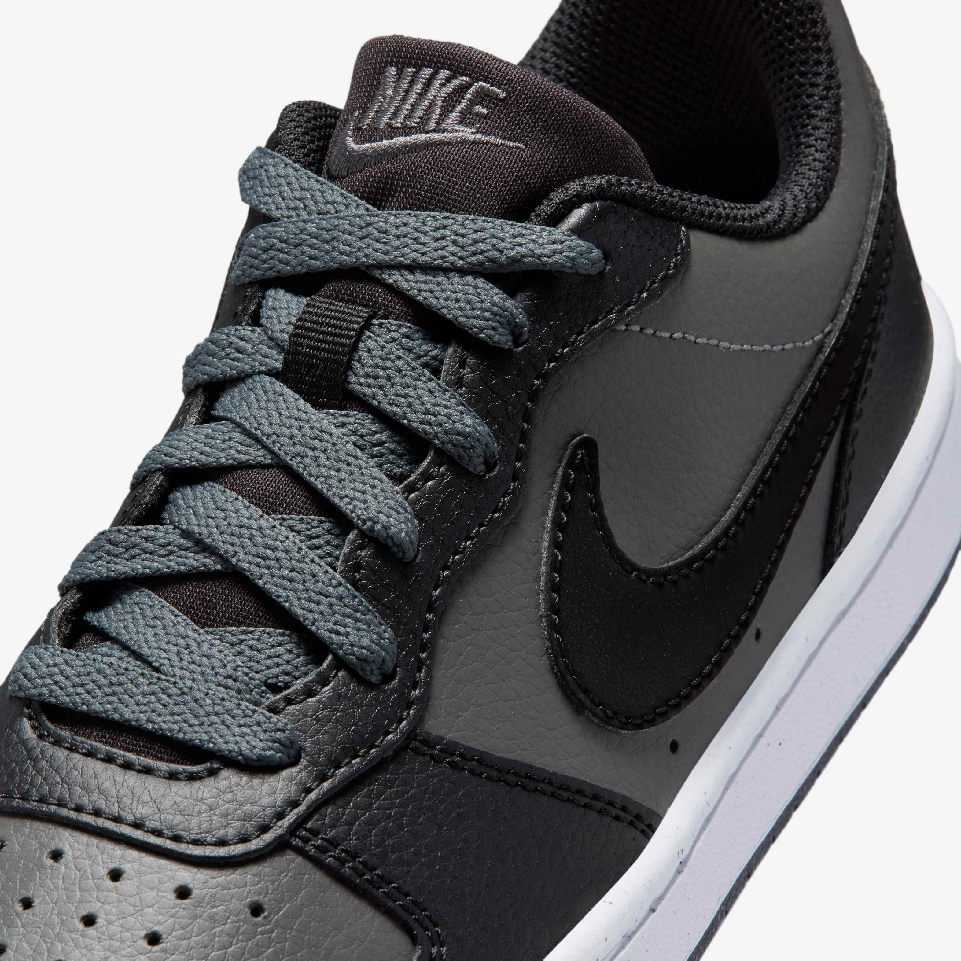 NikeCourt Borough Low image number 6