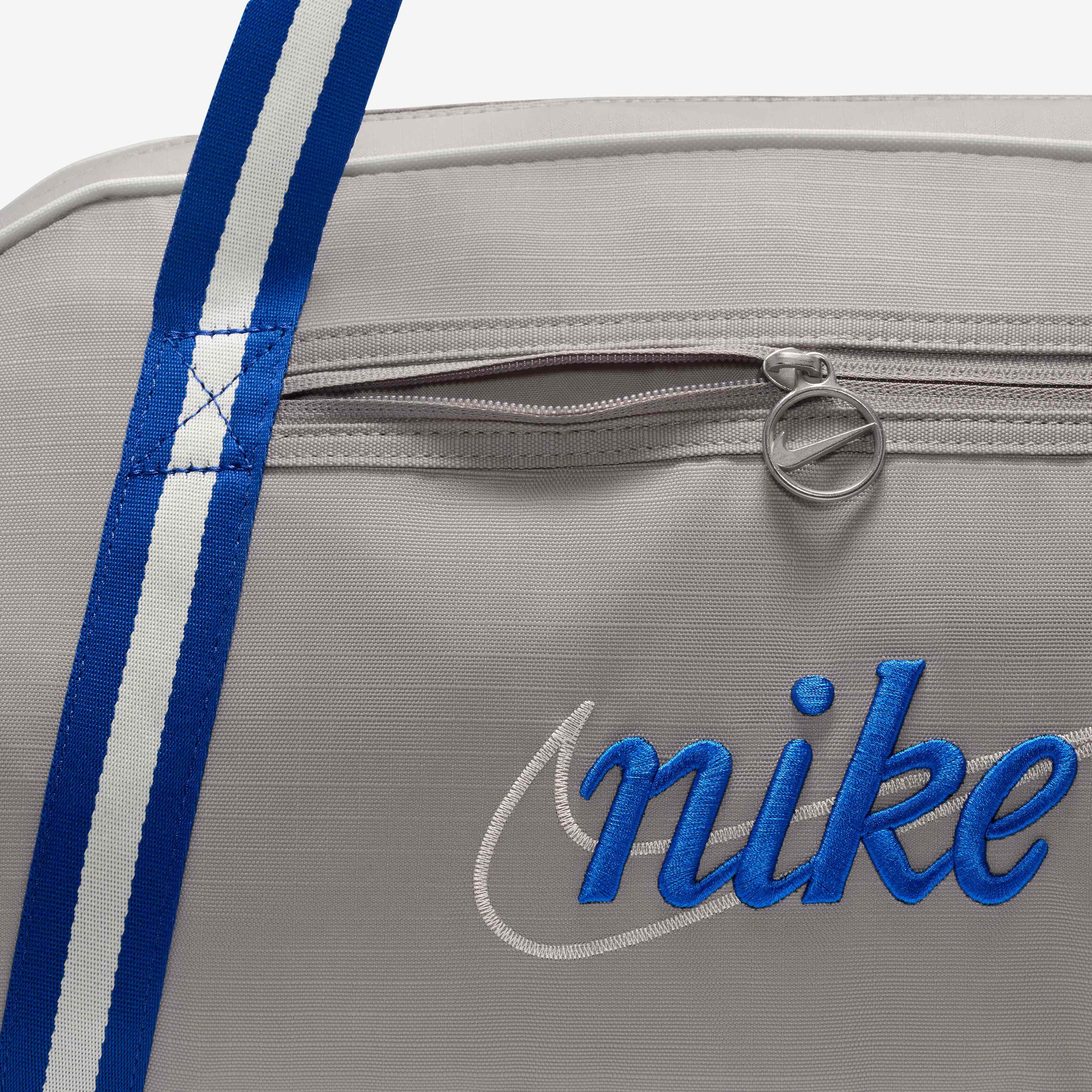 Nike Gym Club image number 5