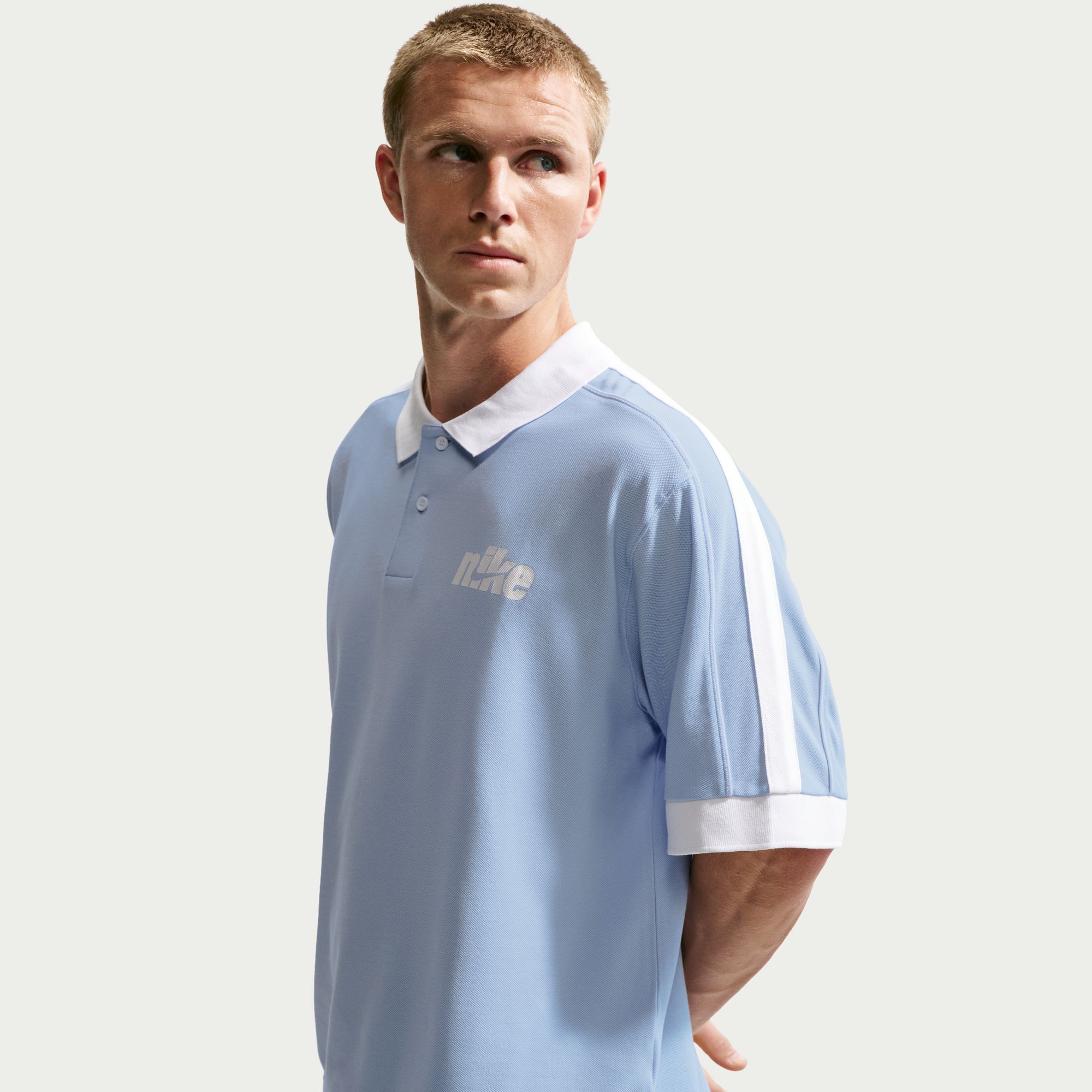 Nike Sportswear Club image number 4