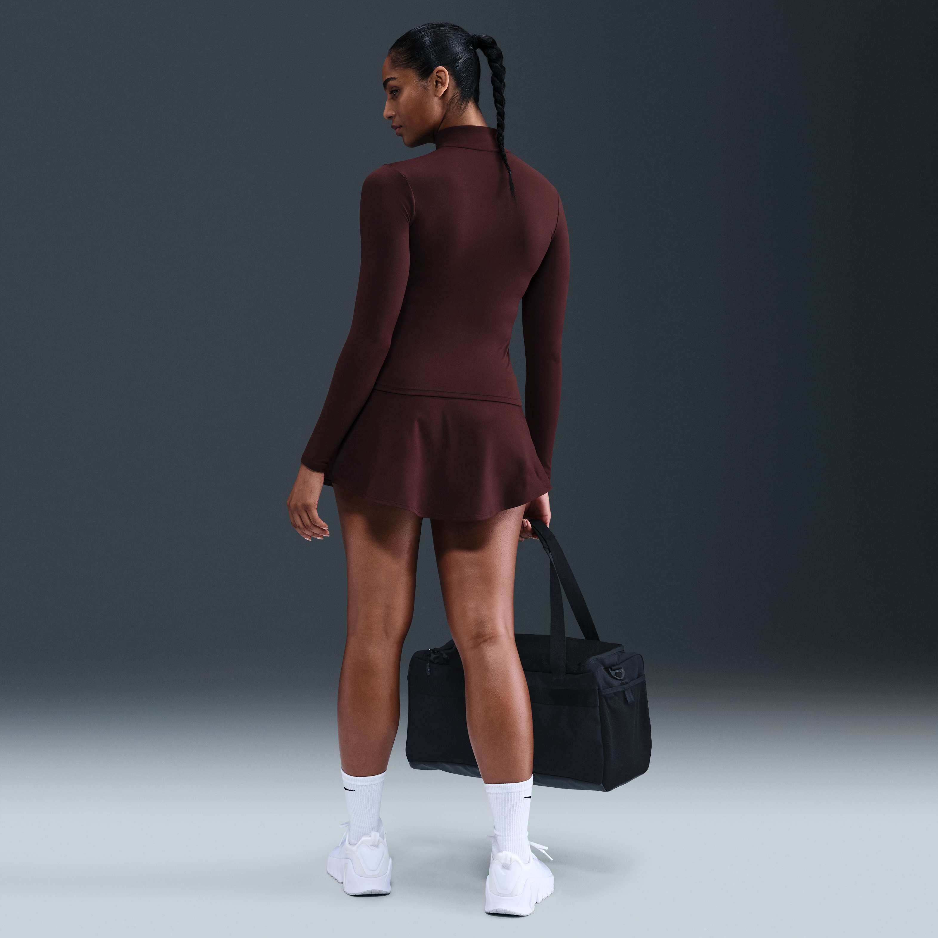 نايكي ون فيتد image number 4