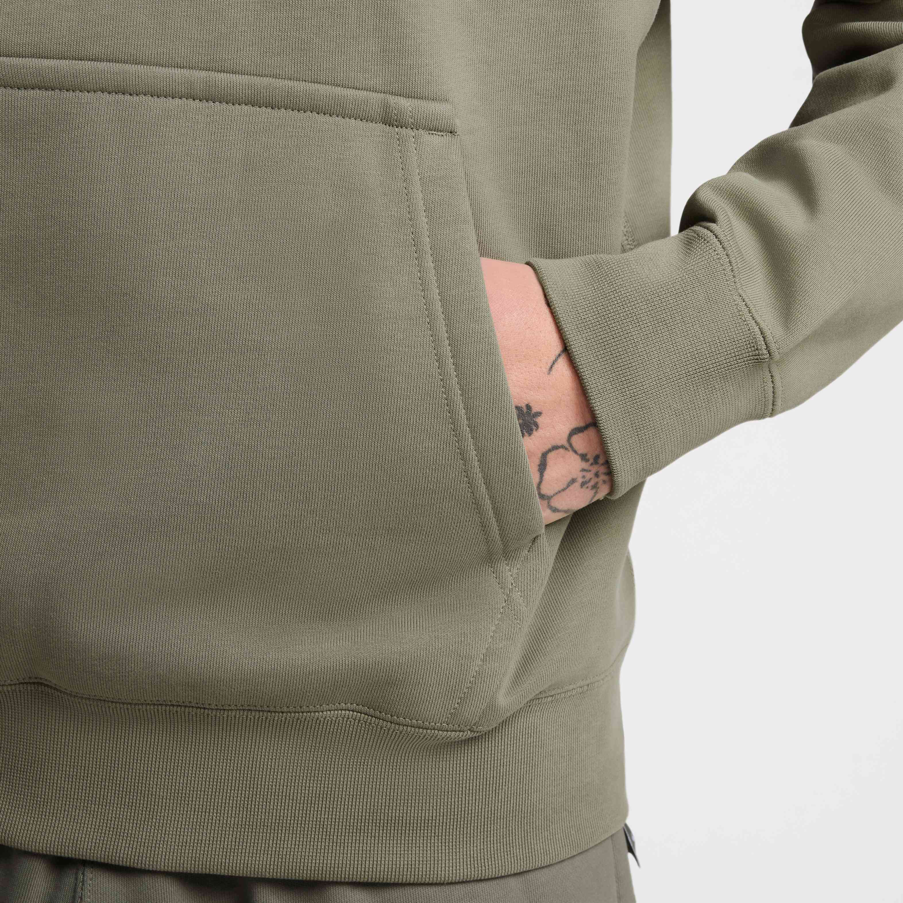 نايكي سولو سووش image number 4