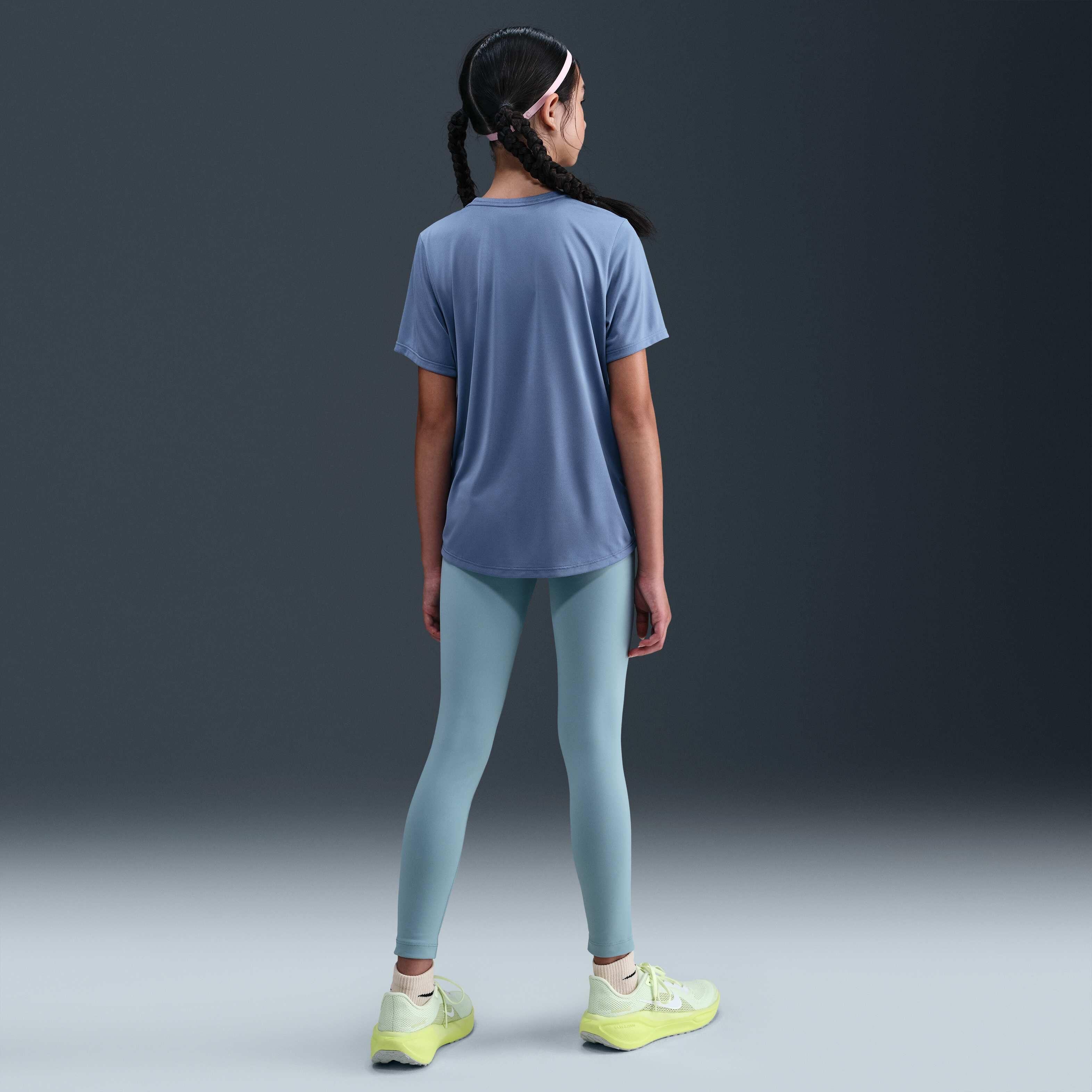 Nike One Fitted image number 4