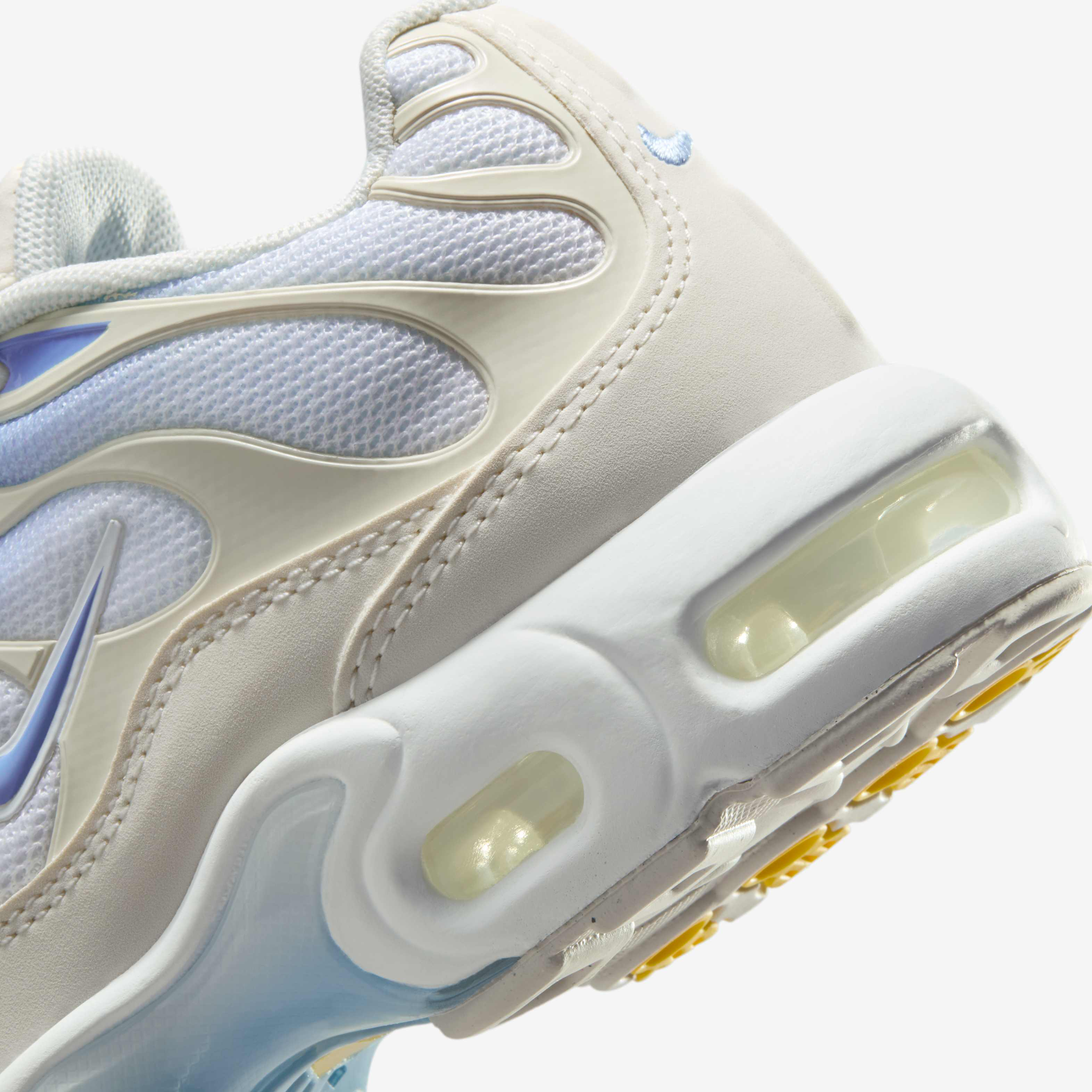 Nike Air Max Plus image number 7