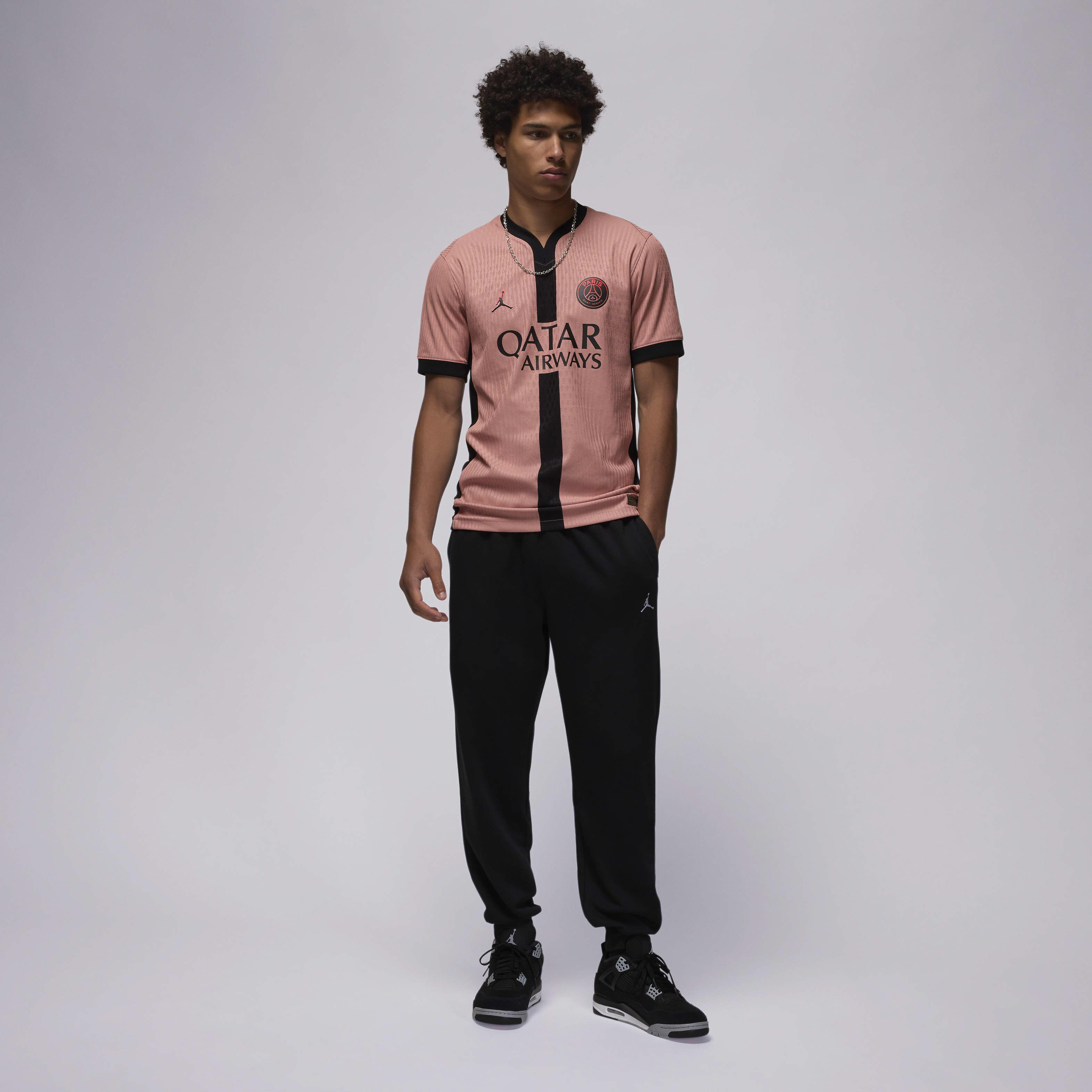 Paris Saint-Germain 2024/25 Match Third image number 7