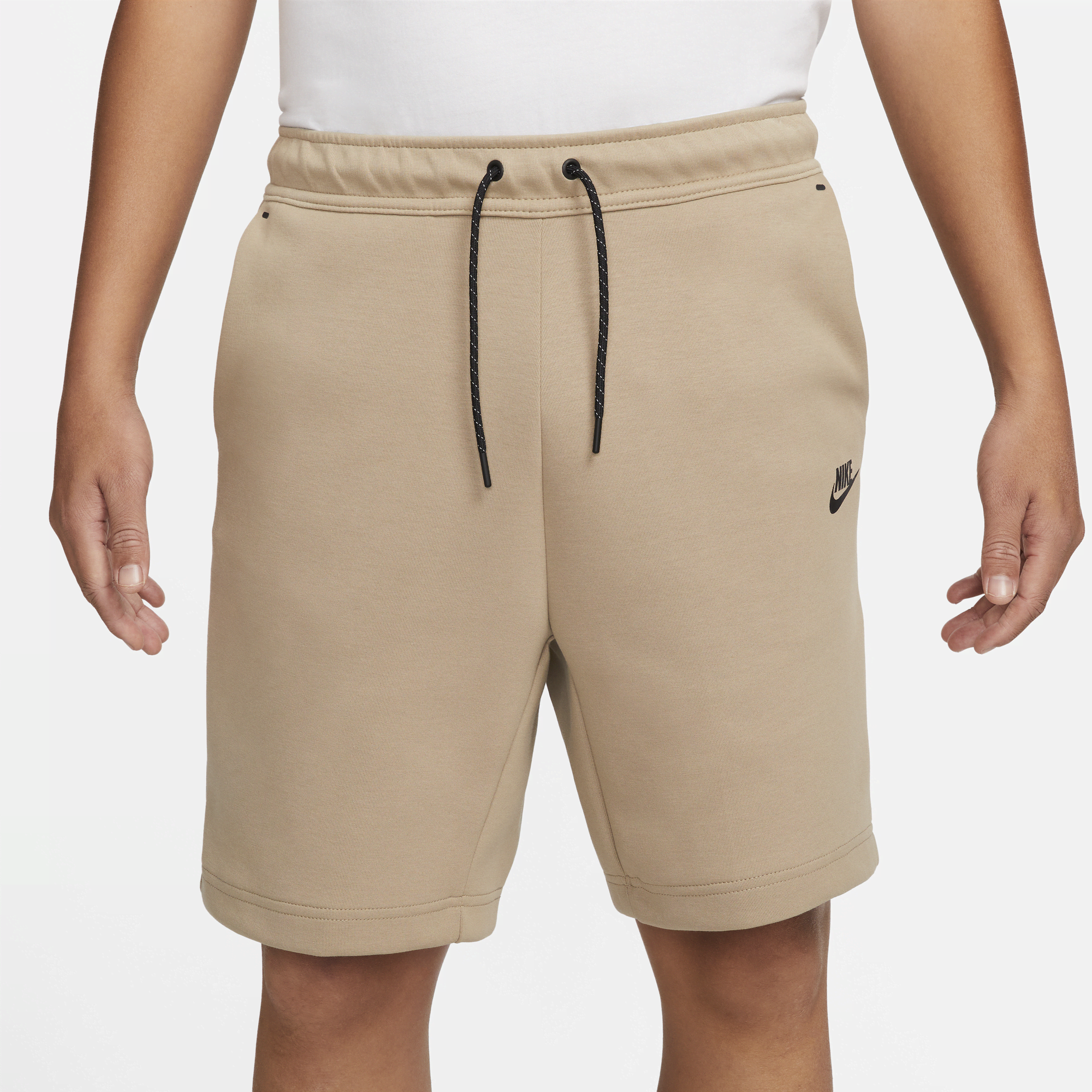 Nike tech fleece deals shorts with zipper