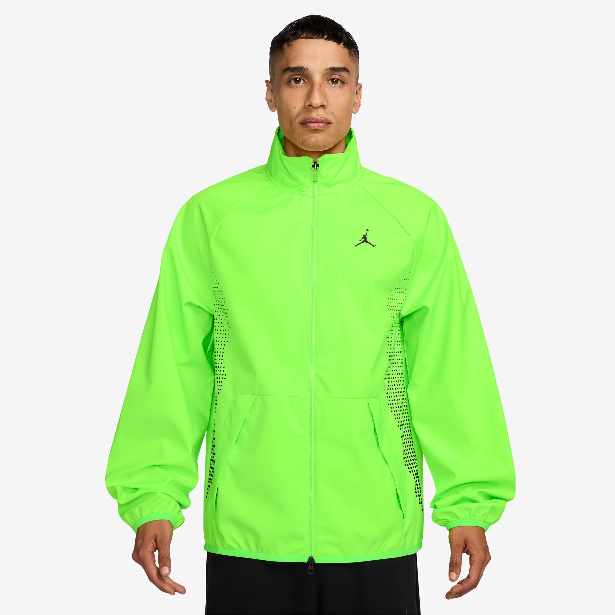 Jackets & Gilets Nike UAE