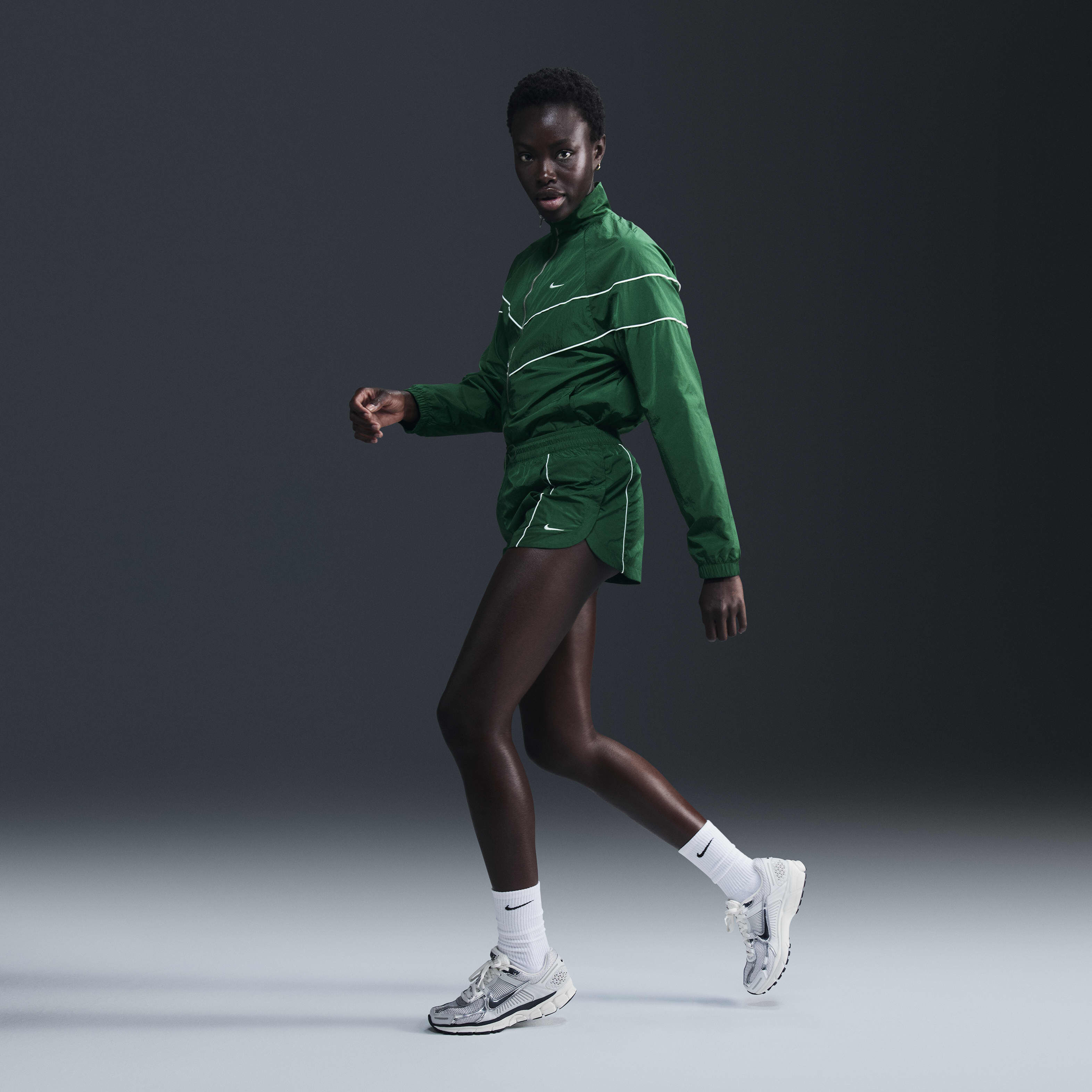 Nike Windrunner image number 3