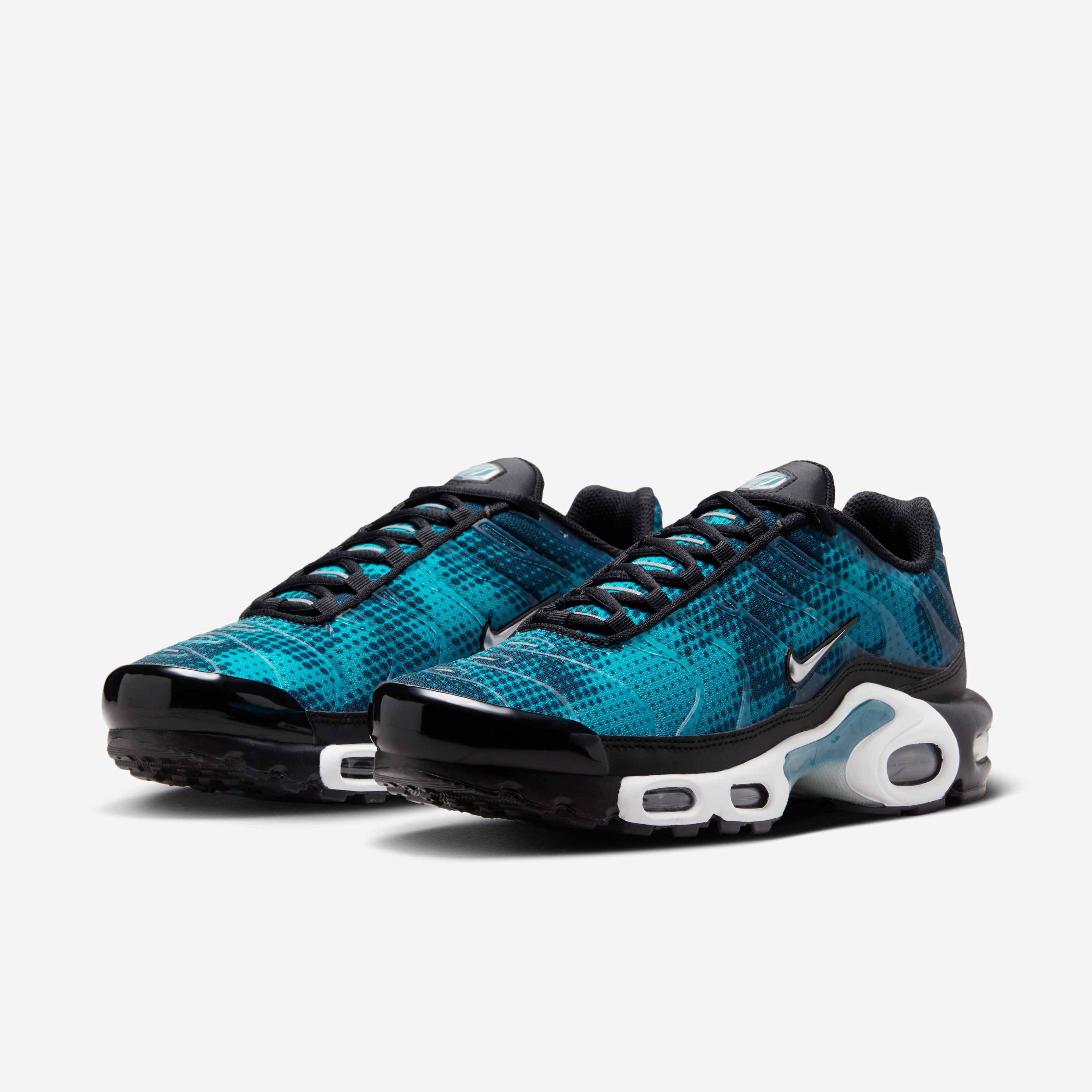 Nike Air Max Plus image number 4
