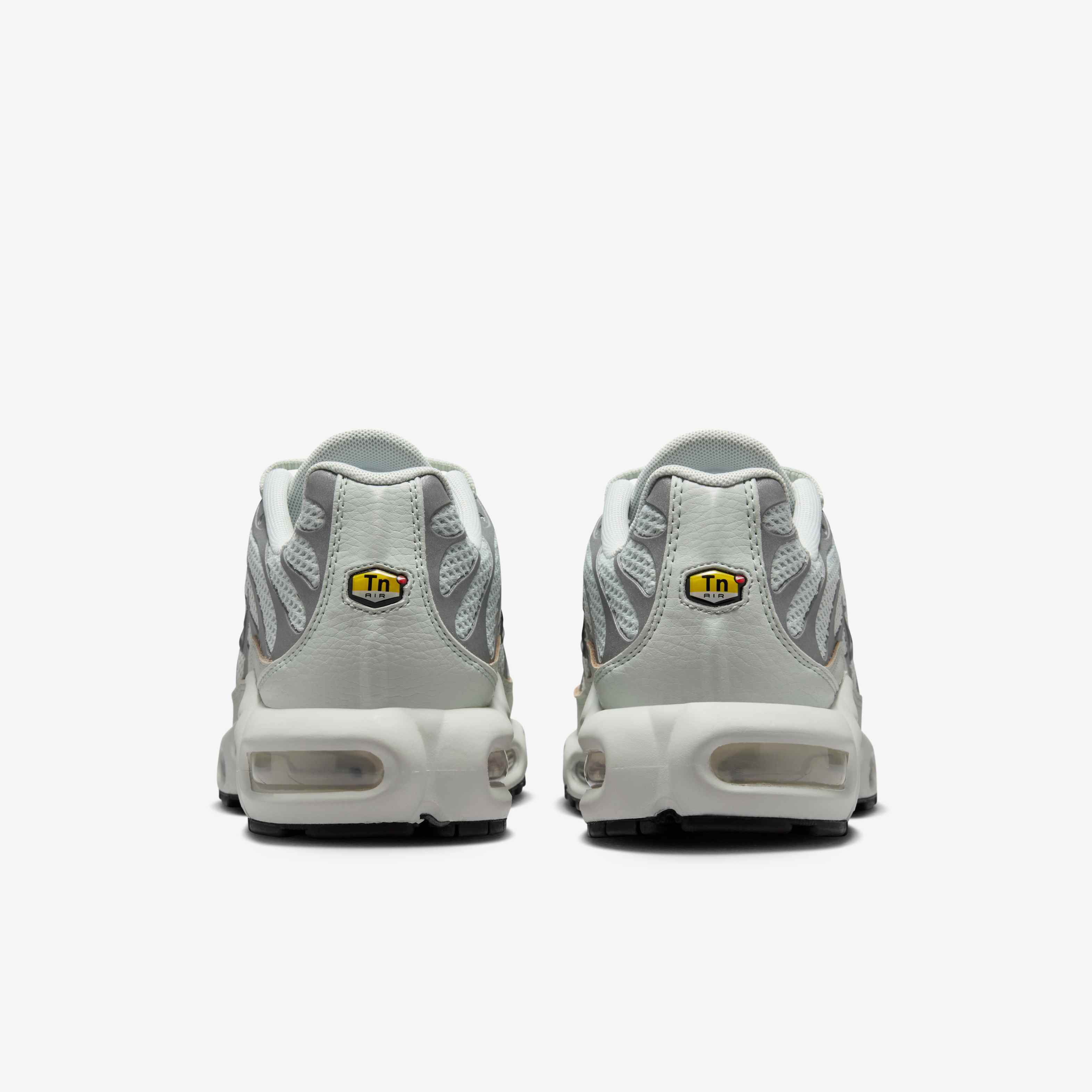 Nike Air Max Plus image number 5