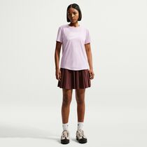 Nike Sportswear Essentials
