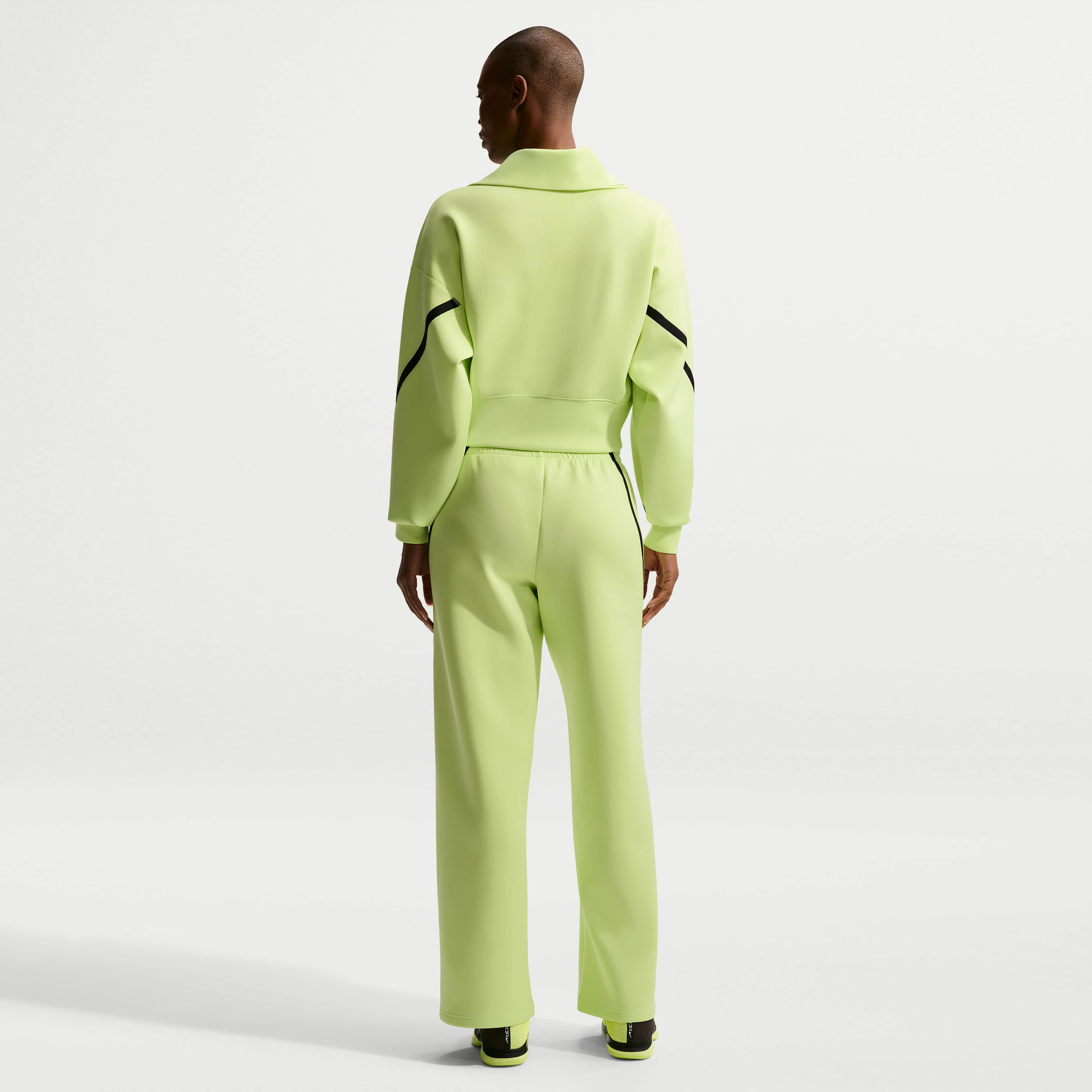 Nike Advantage image number 4