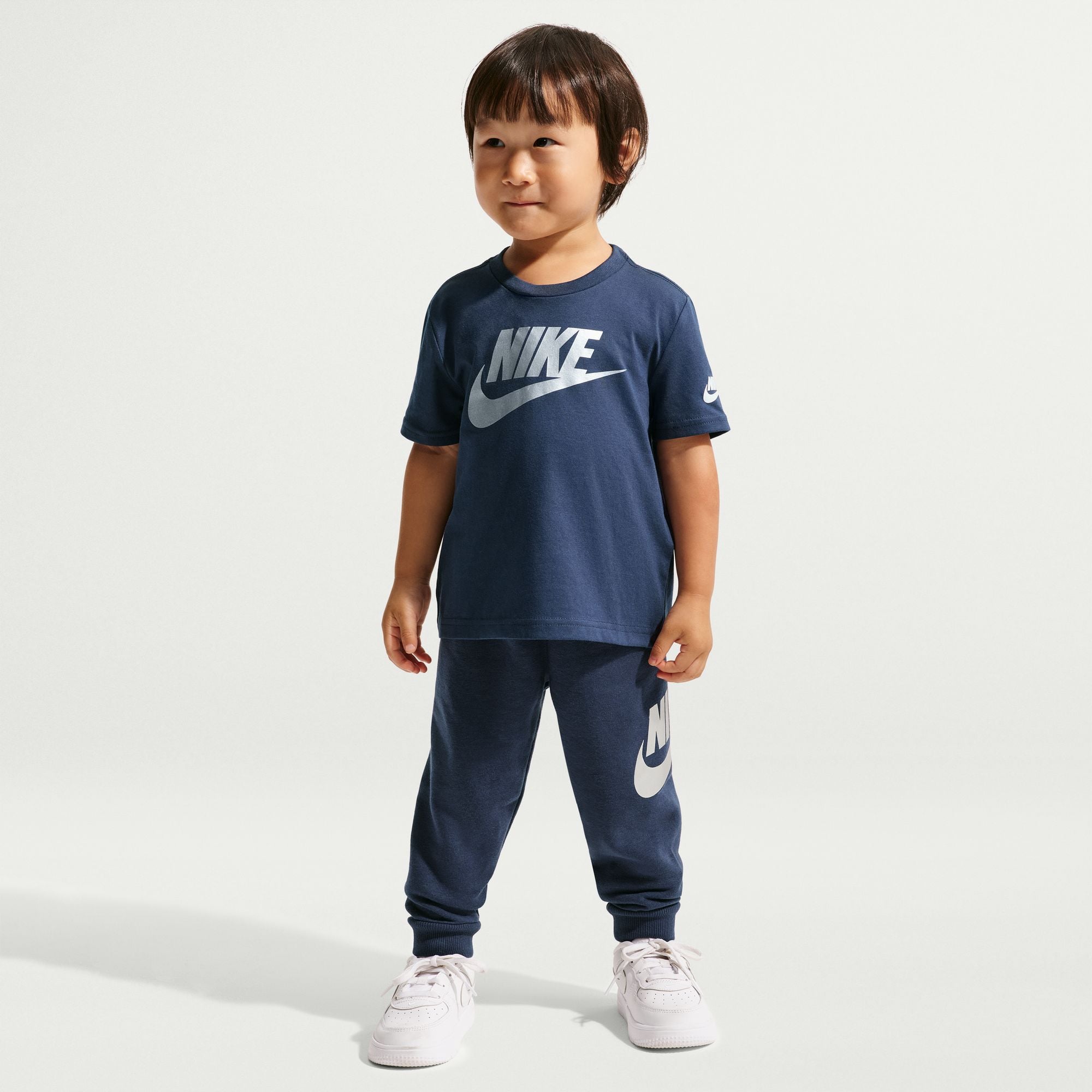 Nike image number 0