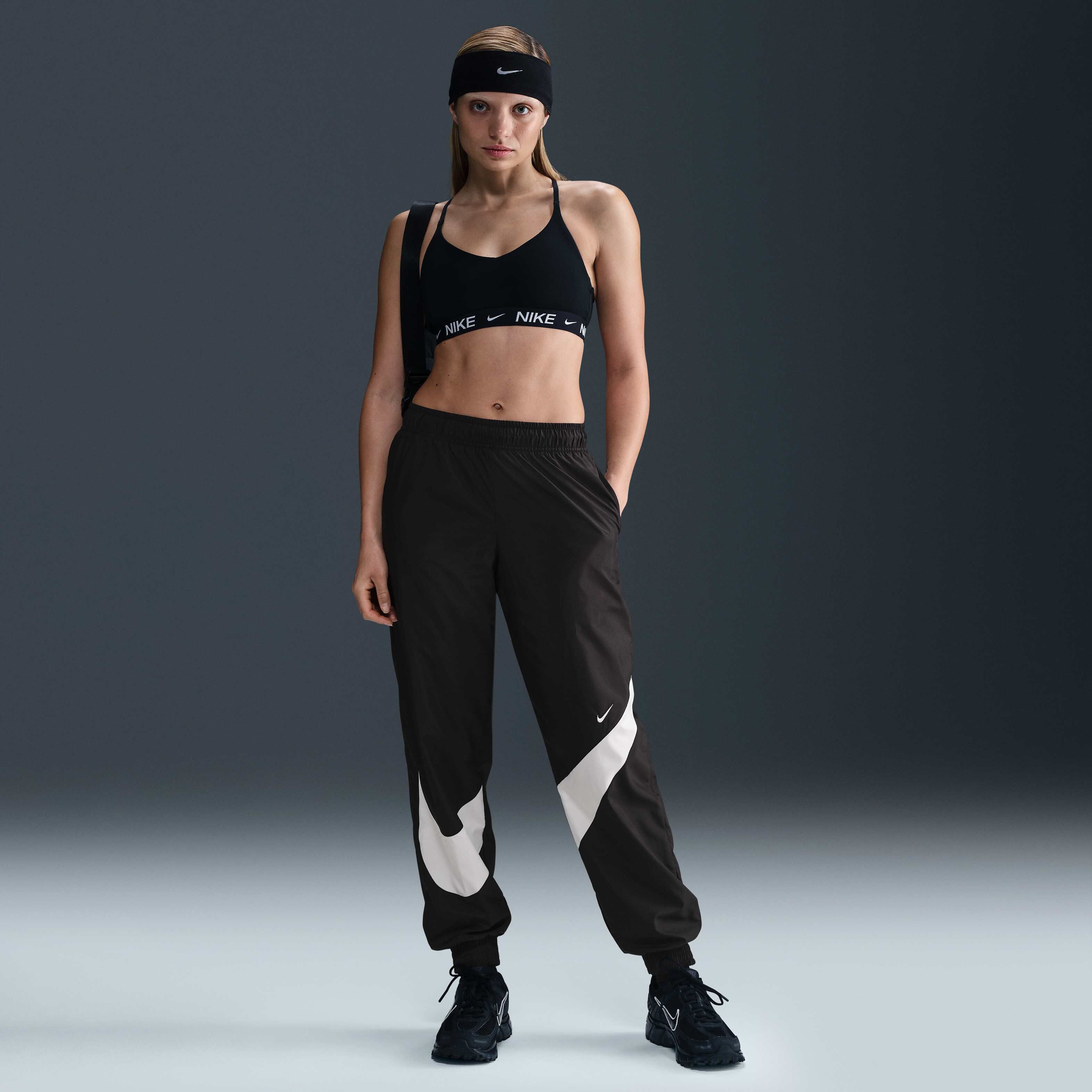 Nike Sportswear Classic image number 0