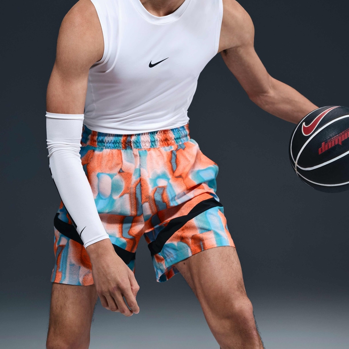 Nike Icon image number 4 Nike Icon image number 4