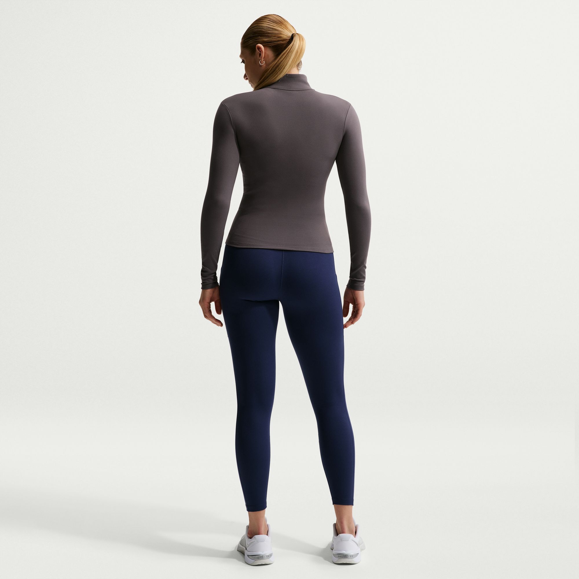 Nike One Fitted image number 1