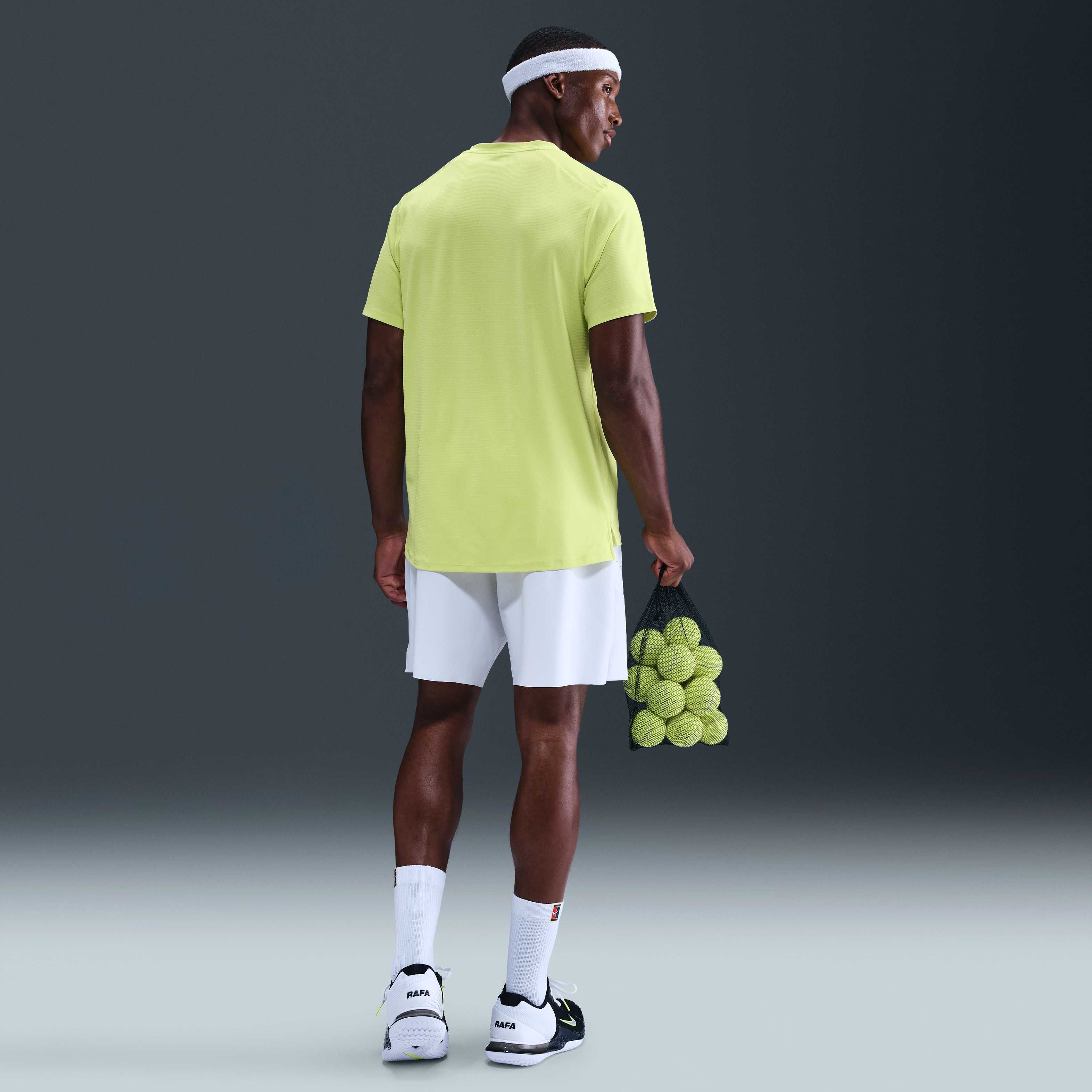 NikeCourt Advantage image number 4