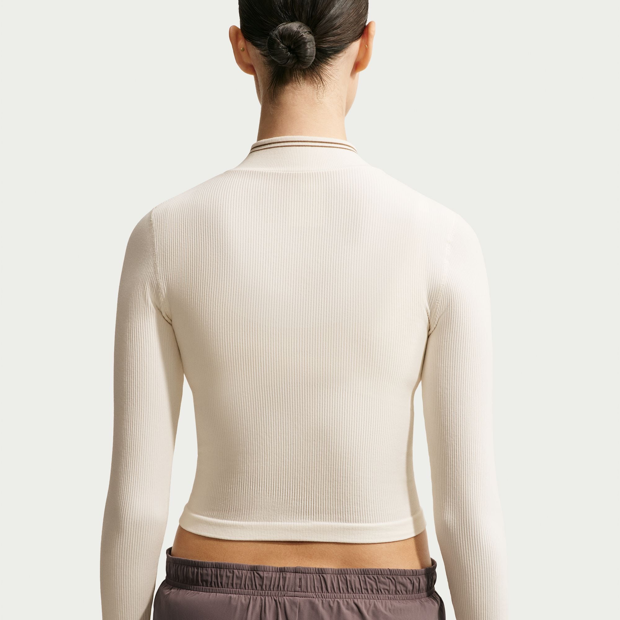 NikeSKIMS Ribbed Seamless image number 4