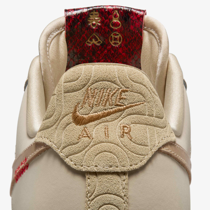 Nike Air Force 1 '07 LX image number 9 Nike Air Force 1 '07 LX image number 9