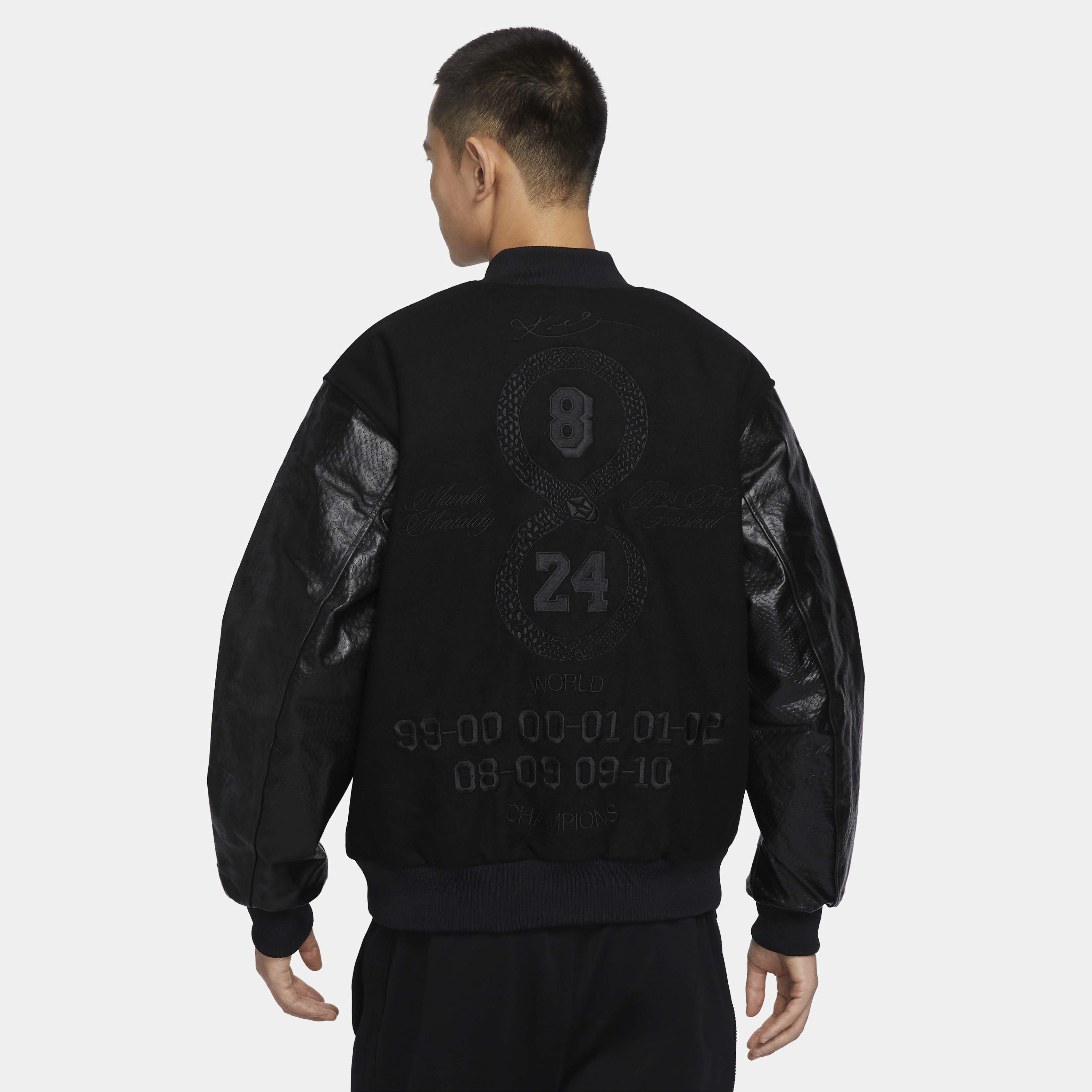 Buy Kobe Men s Nike Destroyer Jacket Nike UAE Official