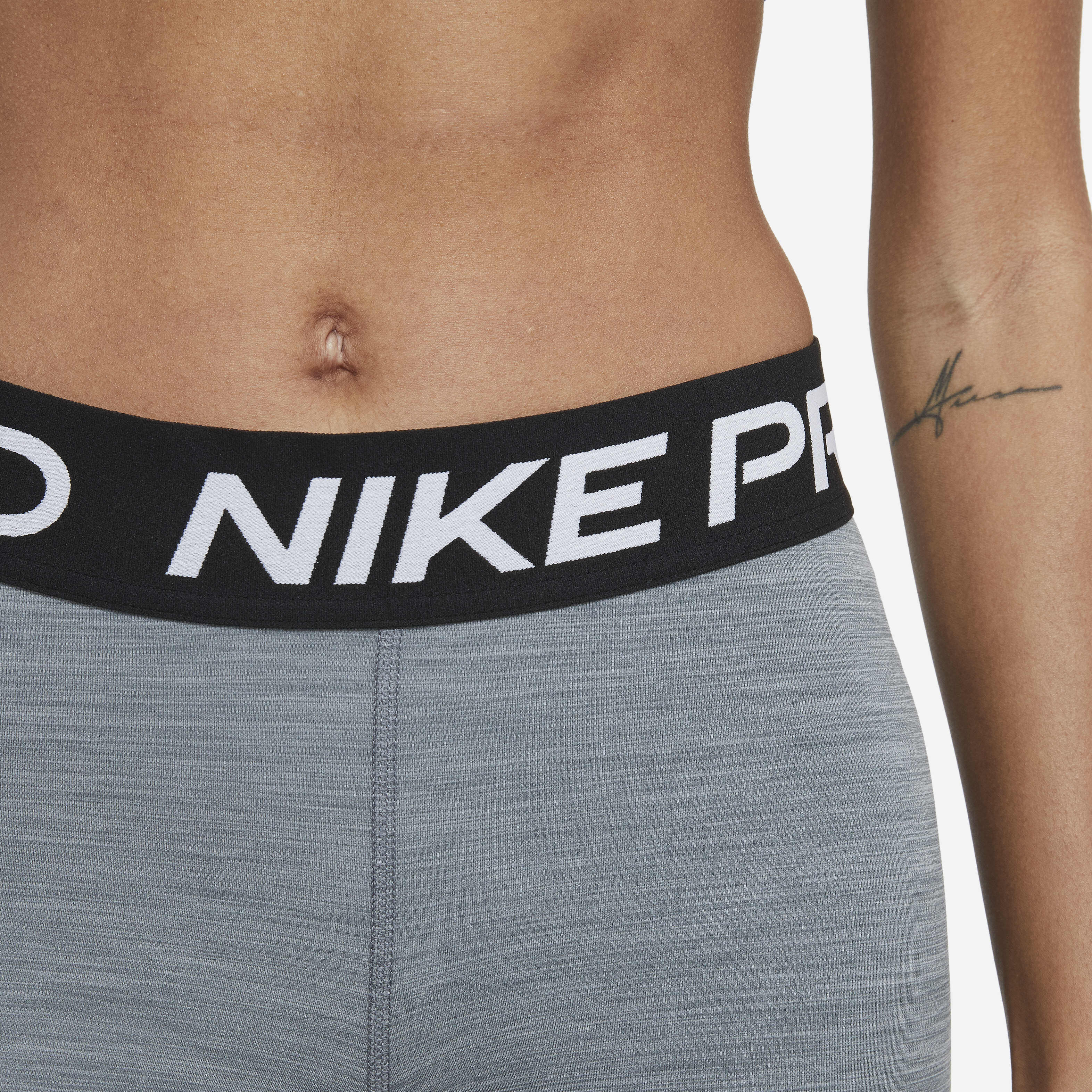 Nike Pro image number 3