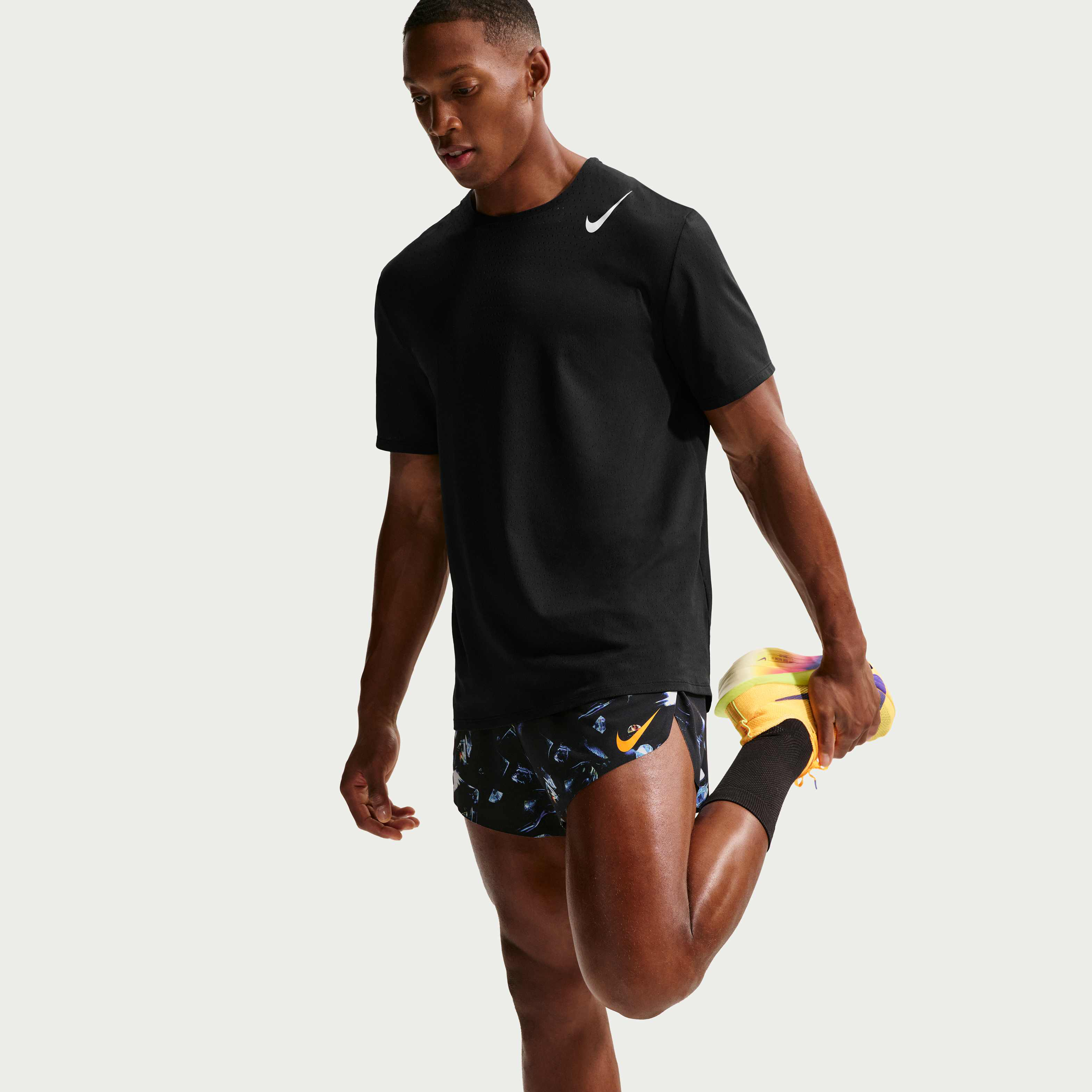 Nike AeroSwift Glam image number 3