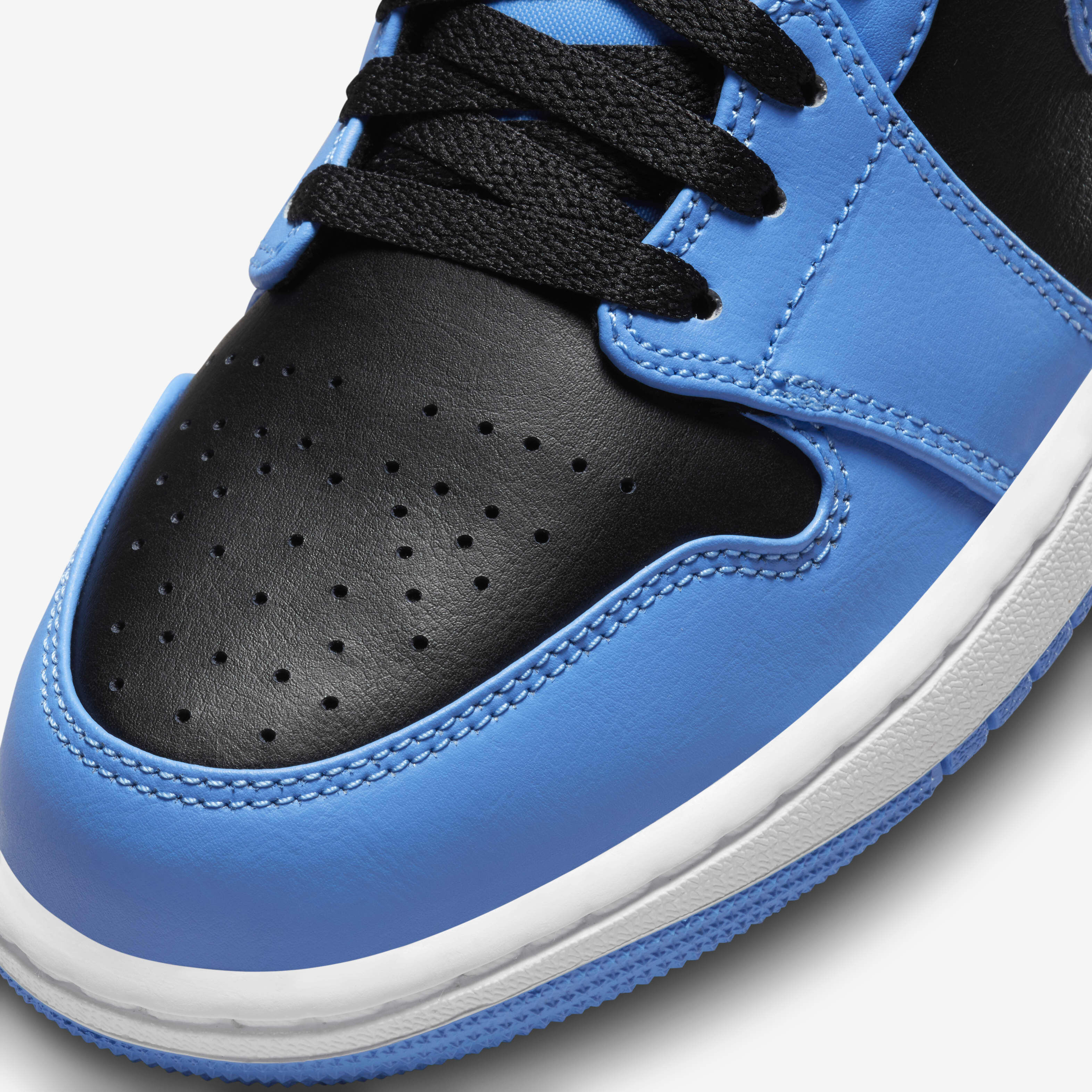 Air Jordan 1 Mid image number 6