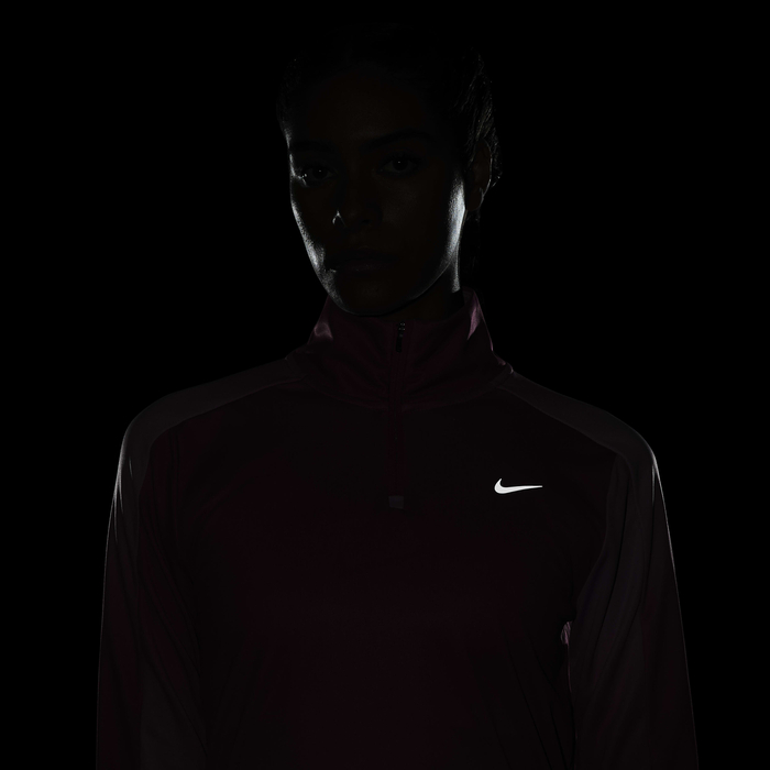 Nike Dri-FIT Swoosh image number 5 Nike Dri-FIT Swoosh image number 5