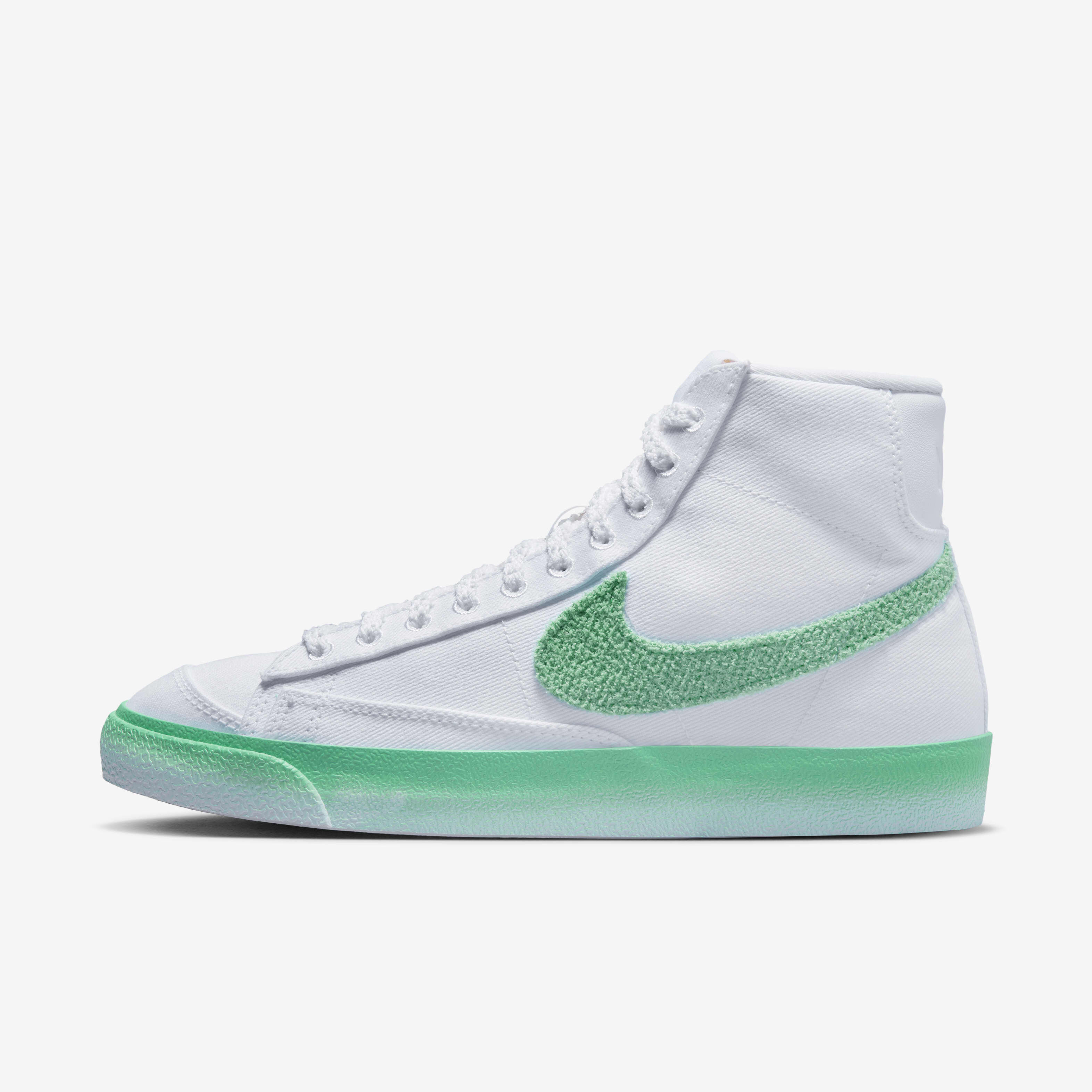 Nike Blazer Mid '77 image number 0